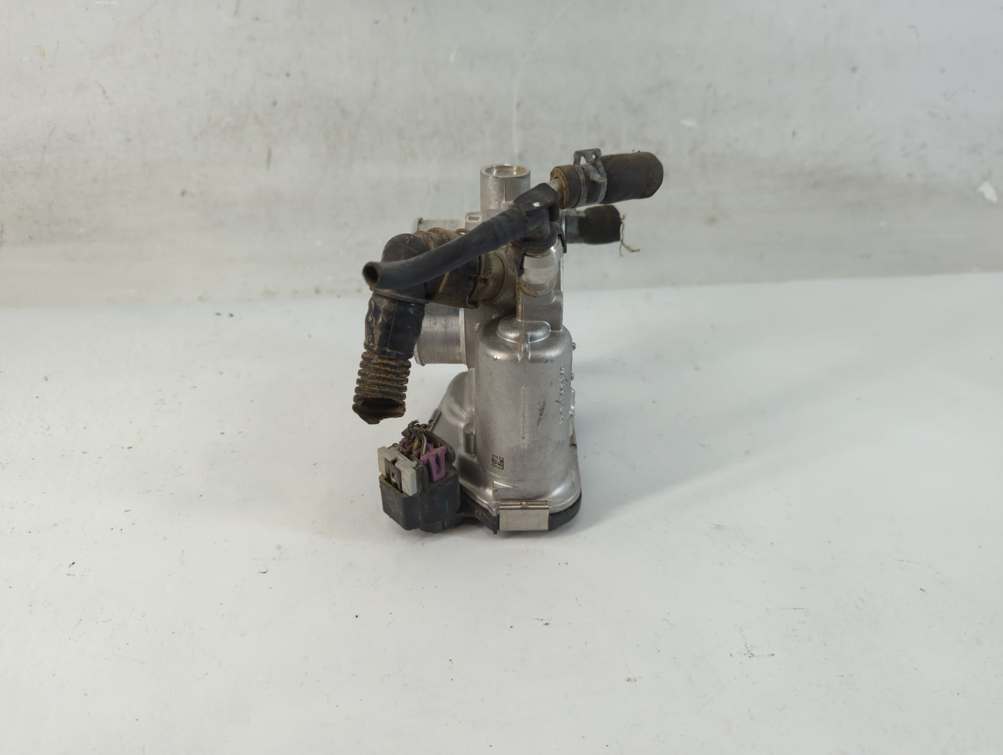 2012-2018 Chevrolet Sonic Throttle Body P/N:0 280 750 244 55 561 495 Fits Fits 2009 2010 2011 2012 2013 2014 2015 2016 2017 