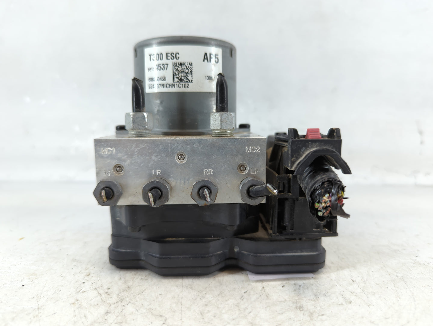 2012-2013 Chevrolet Sonic ABS Pump Control Module Replacement P/N:95104537 Fits Fits 2012 2013 OEM Used Auto Parts - Oemused