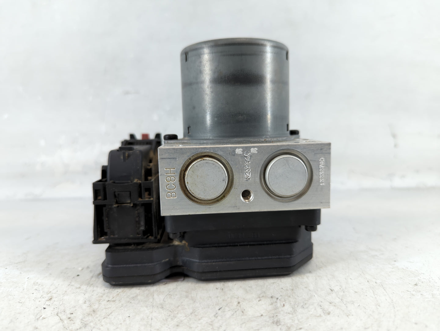 2012-2013 Chevrolet Sonic ABS Pump Control Module Replacement P/N:95104537 Fits Fits 2012 2013 OEM Used Auto Parts - Oemused