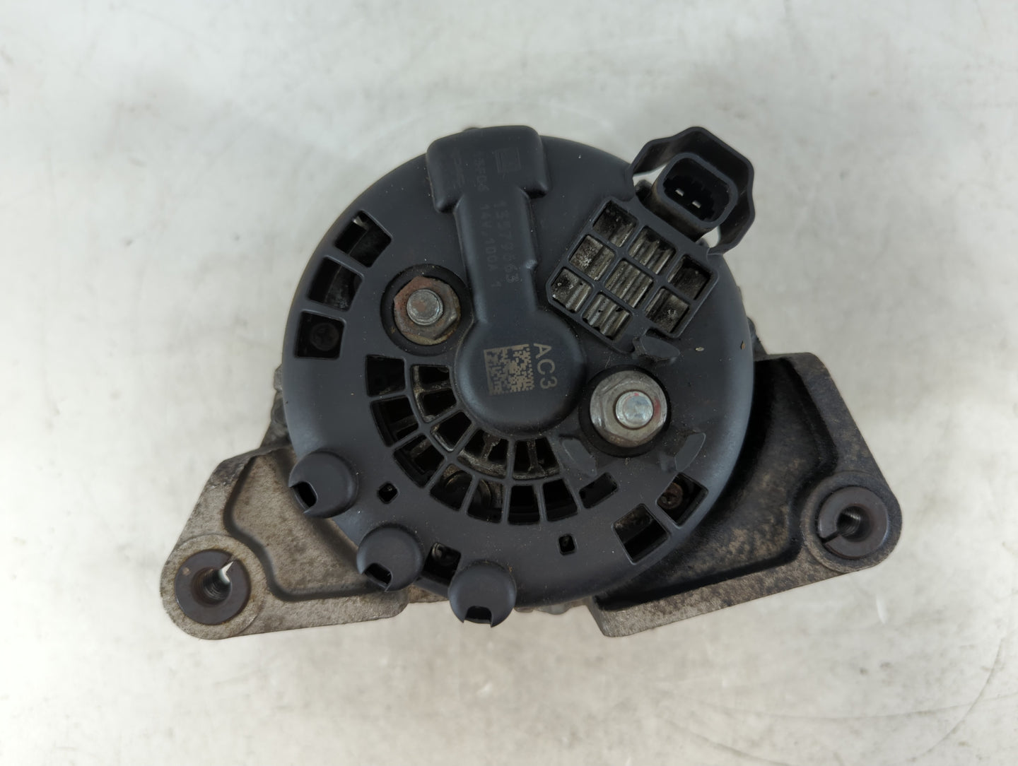 2012-2019 Chevrolet Sonic Alternator Replacement Generator Charging Assembly Engine OEM P/N:13579663 Fits OEM Used Auto Part