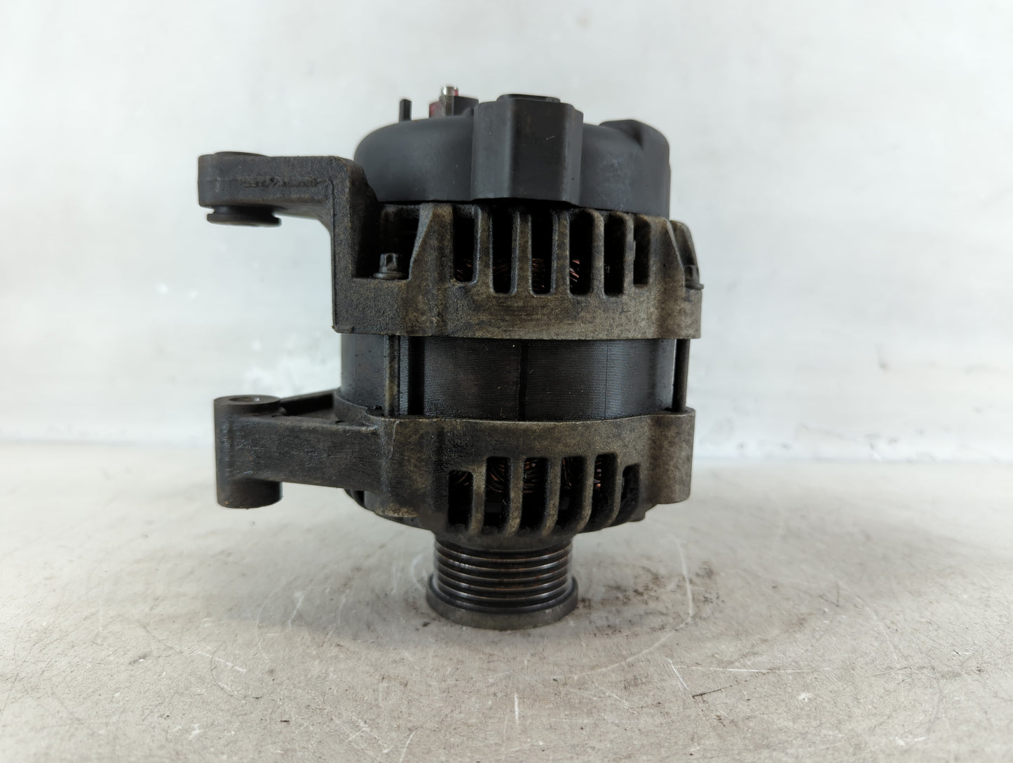2012-2019 Chevrolet Sonic Alternator Replacement Generator Charging Assembly Engine OEM P/N:13579663 Fits OEM Used Auto Part