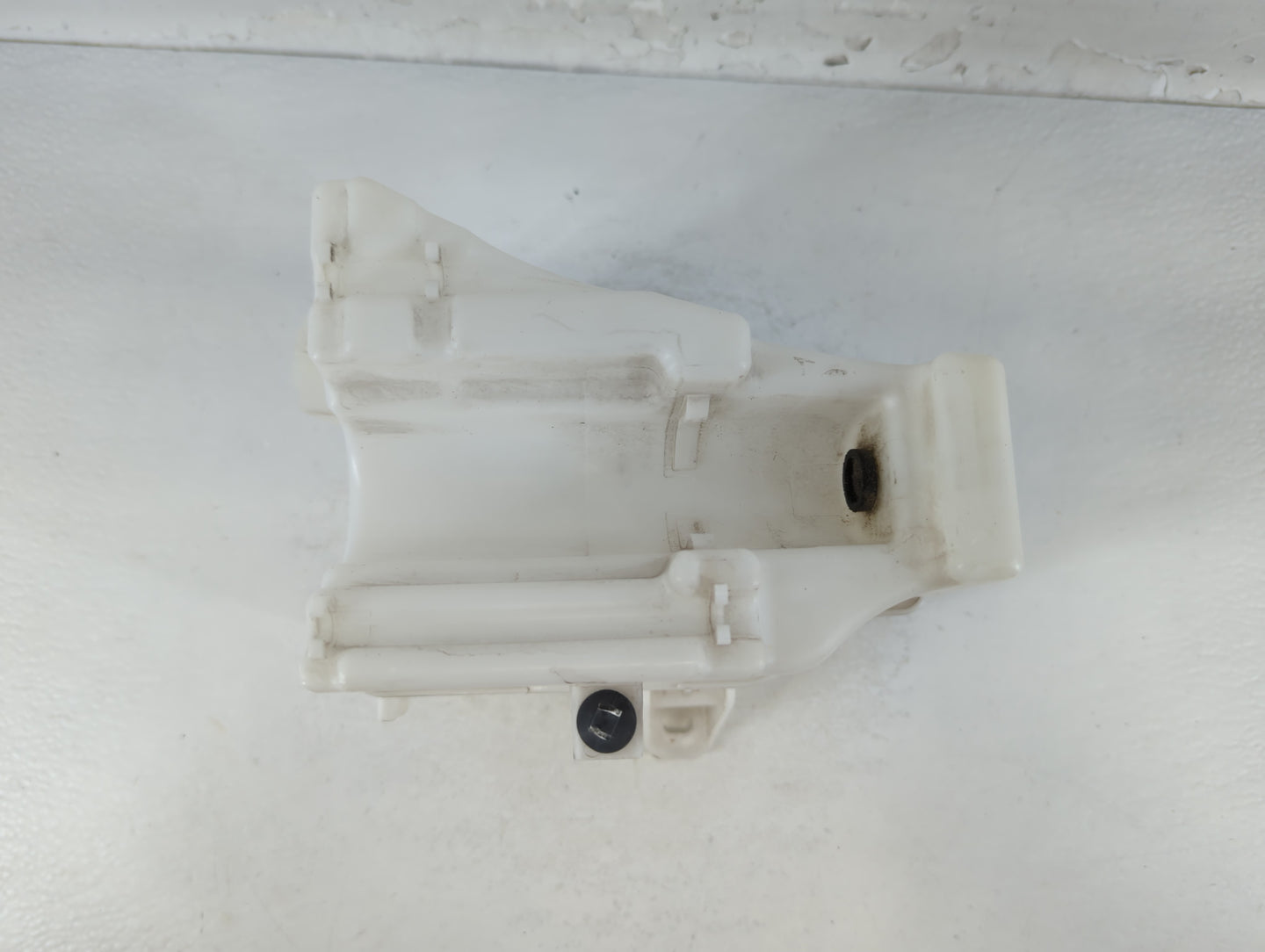 2012-2019 Chevrolet Sonic Windshield Washer Fluid Reservoir Bottle Oem - Oemusedautoparts1.com