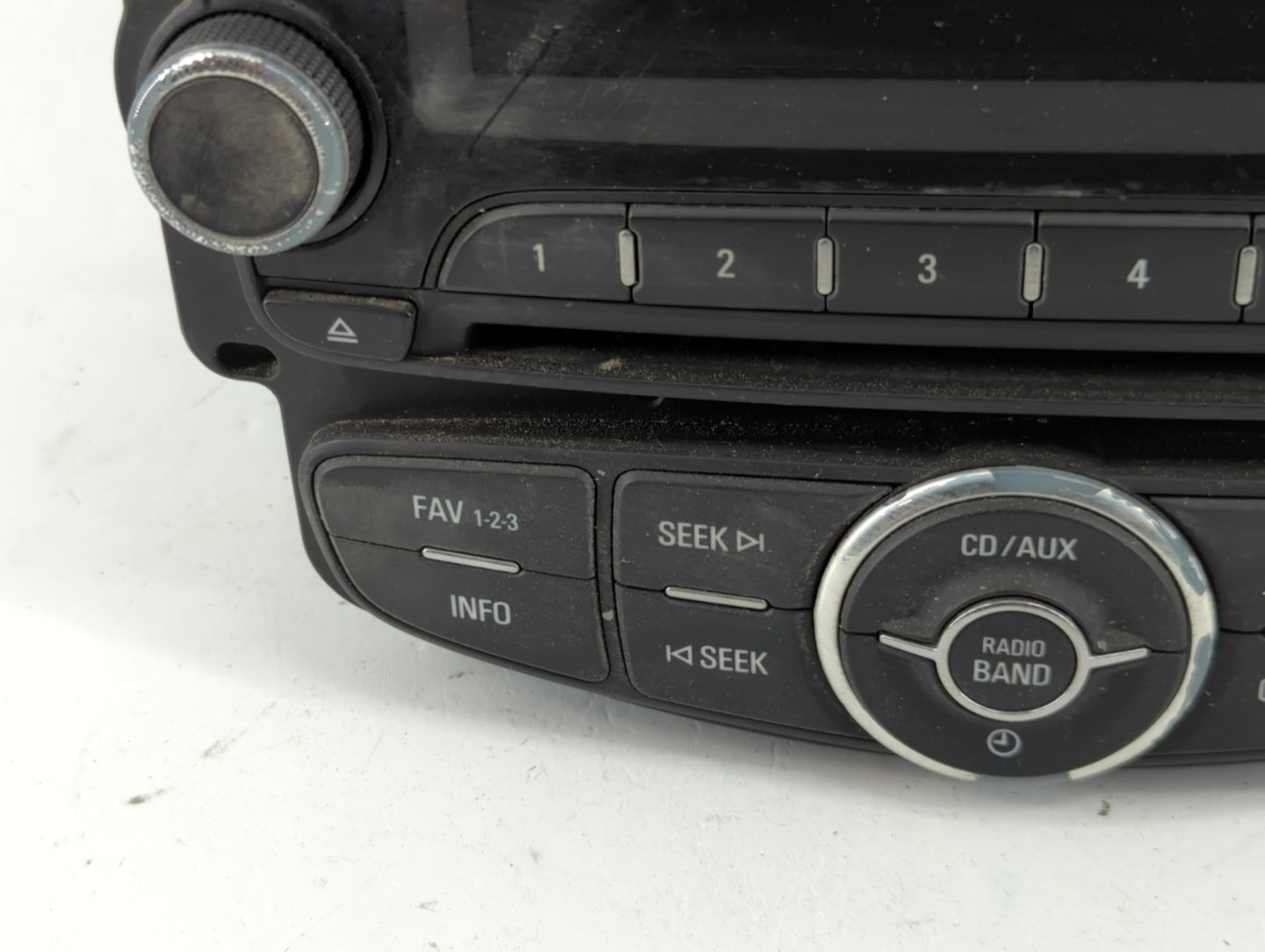 2013 Chevrolet Sonic Radio AM FM Cd Player Receiver Replacement P/N:95315734 95242290 Fits OEM Used Auto Parts - Oemusedauto