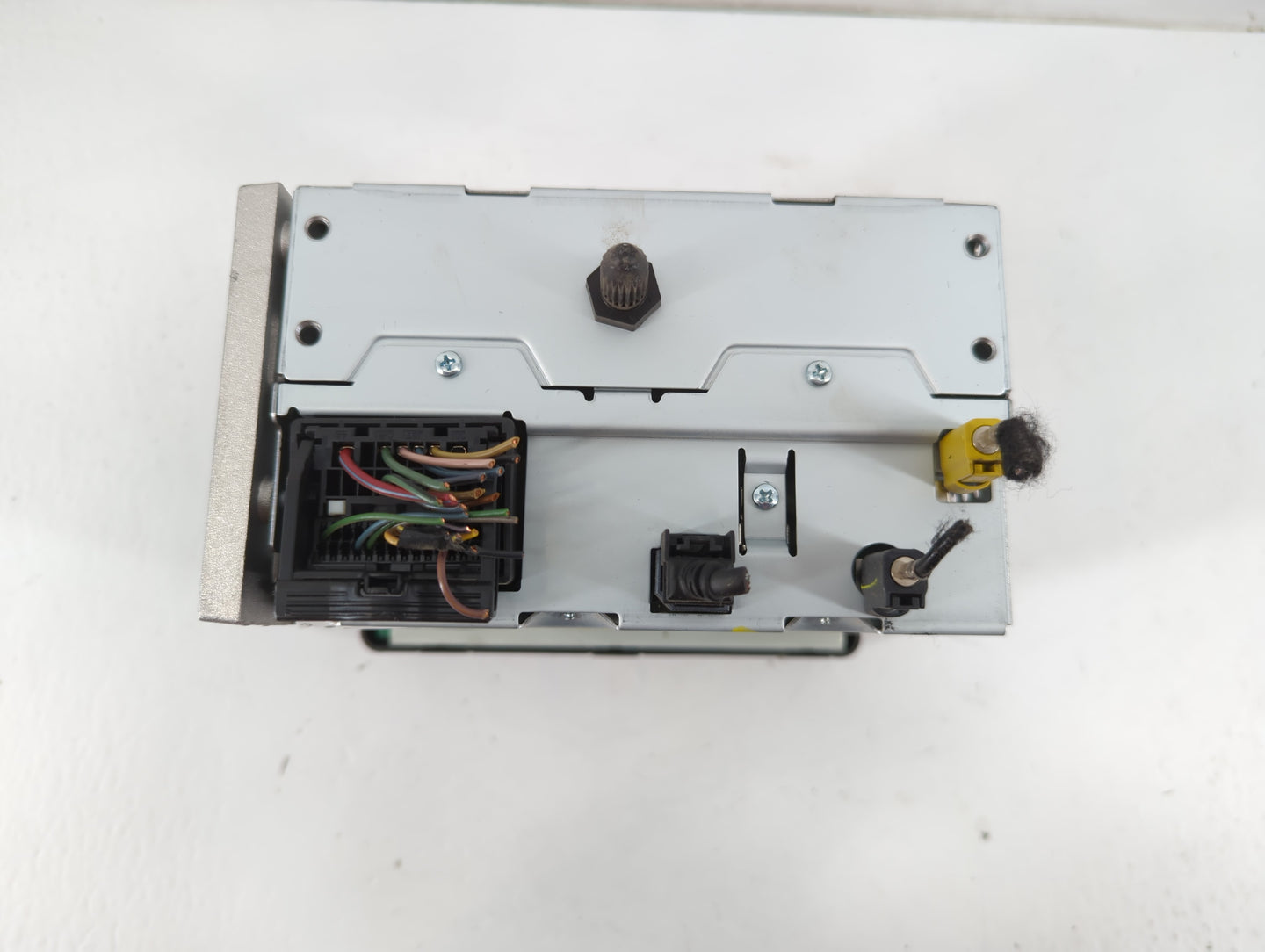 2013 Chevrolet Sonic Radio AM FM Cd Player Receiver Replacement P/N:95315734 95242290 Fits OEM Used Auto Parts - Oemusedauto