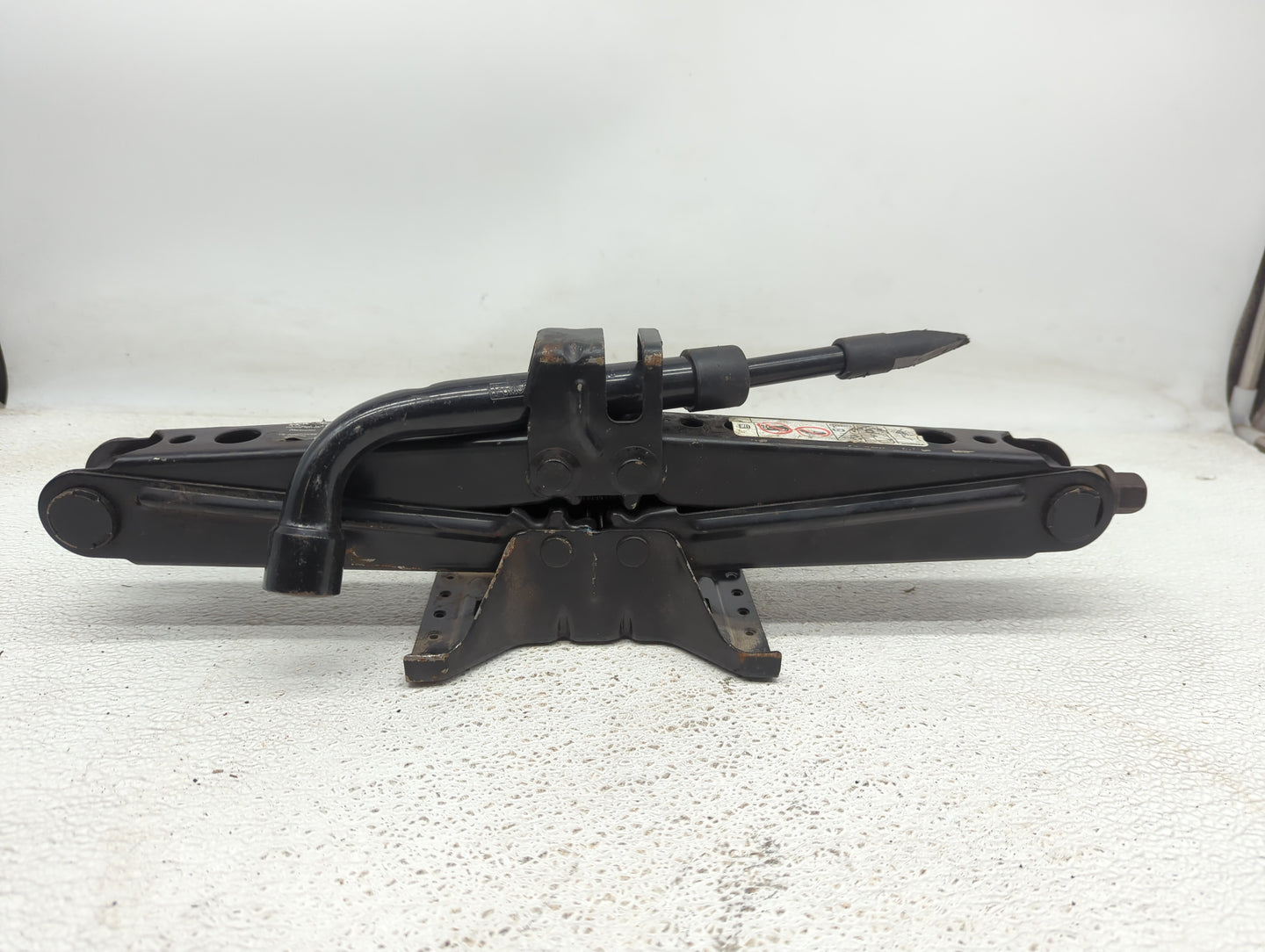 2013 Chevrolet Suburban Spare Scissor Car Jack - Oemusedautoparts1.com