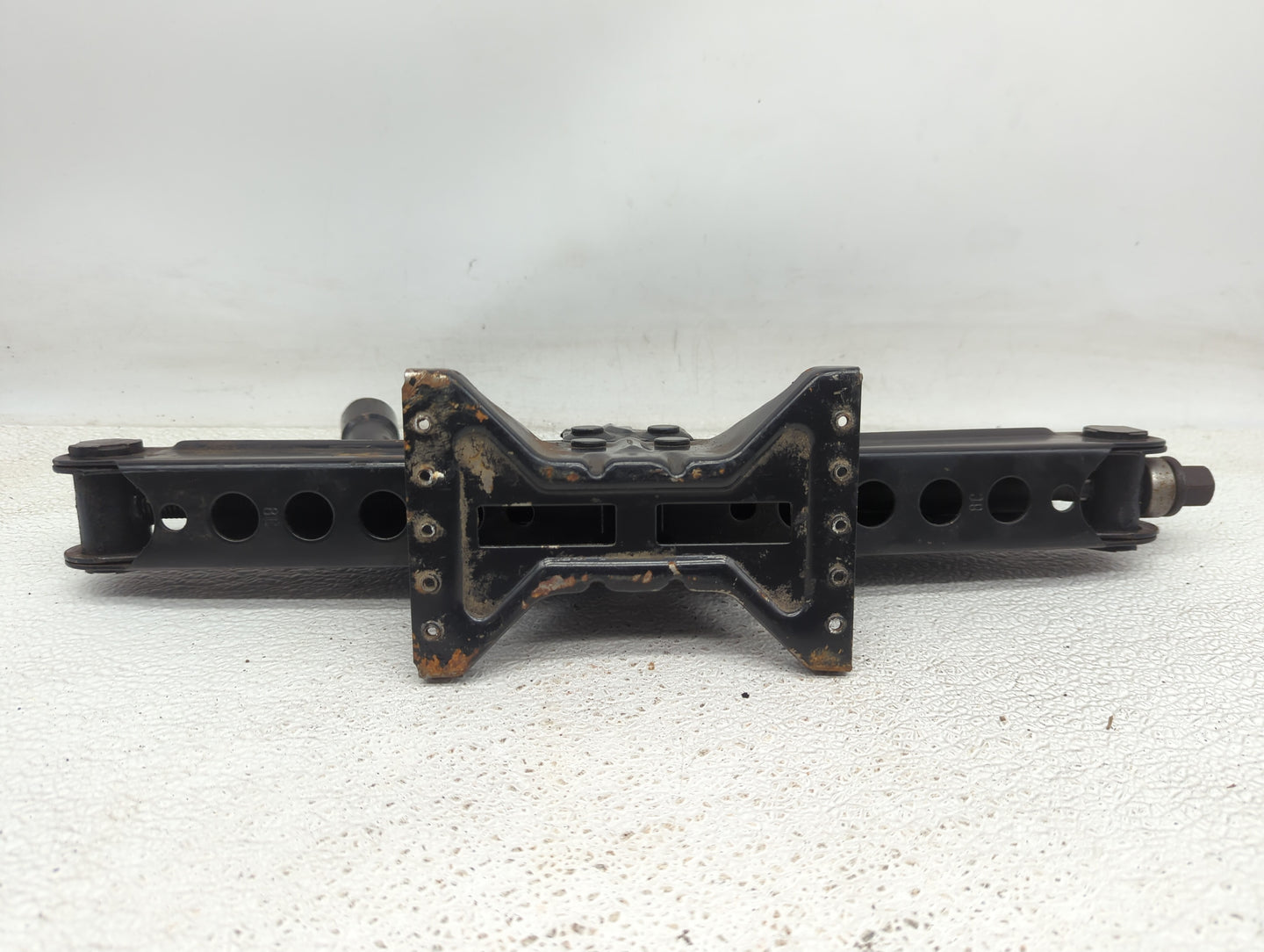 2013 Chevrolet Suburban Spare Scissor Car Jack - Oemusedautoparts1.com