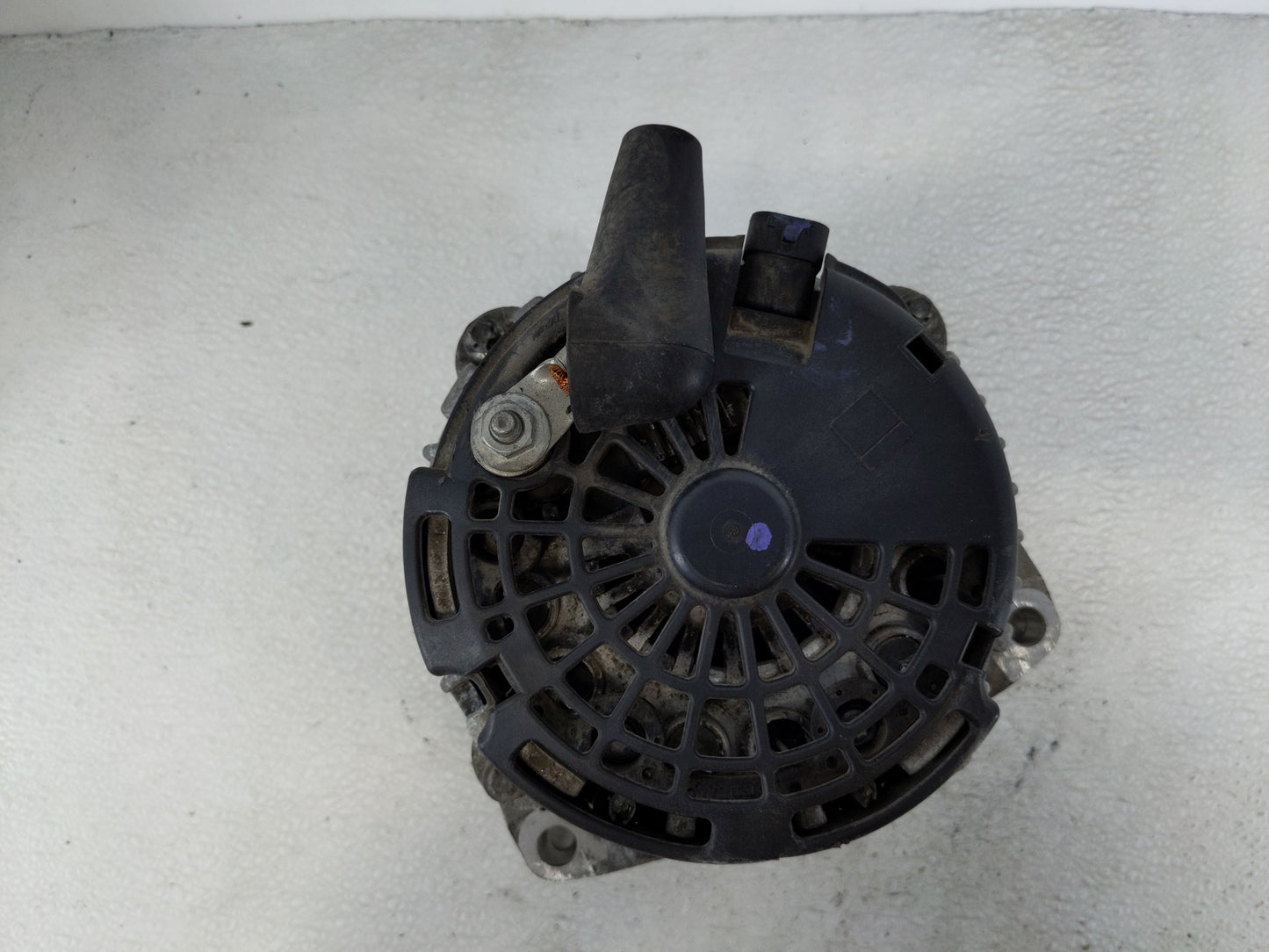 2007-2014 Chevrolet Suburban Alternator Replacement Generator Charging Assembly Engine OEM Fits OEM Used Auto Parts - Oemuse