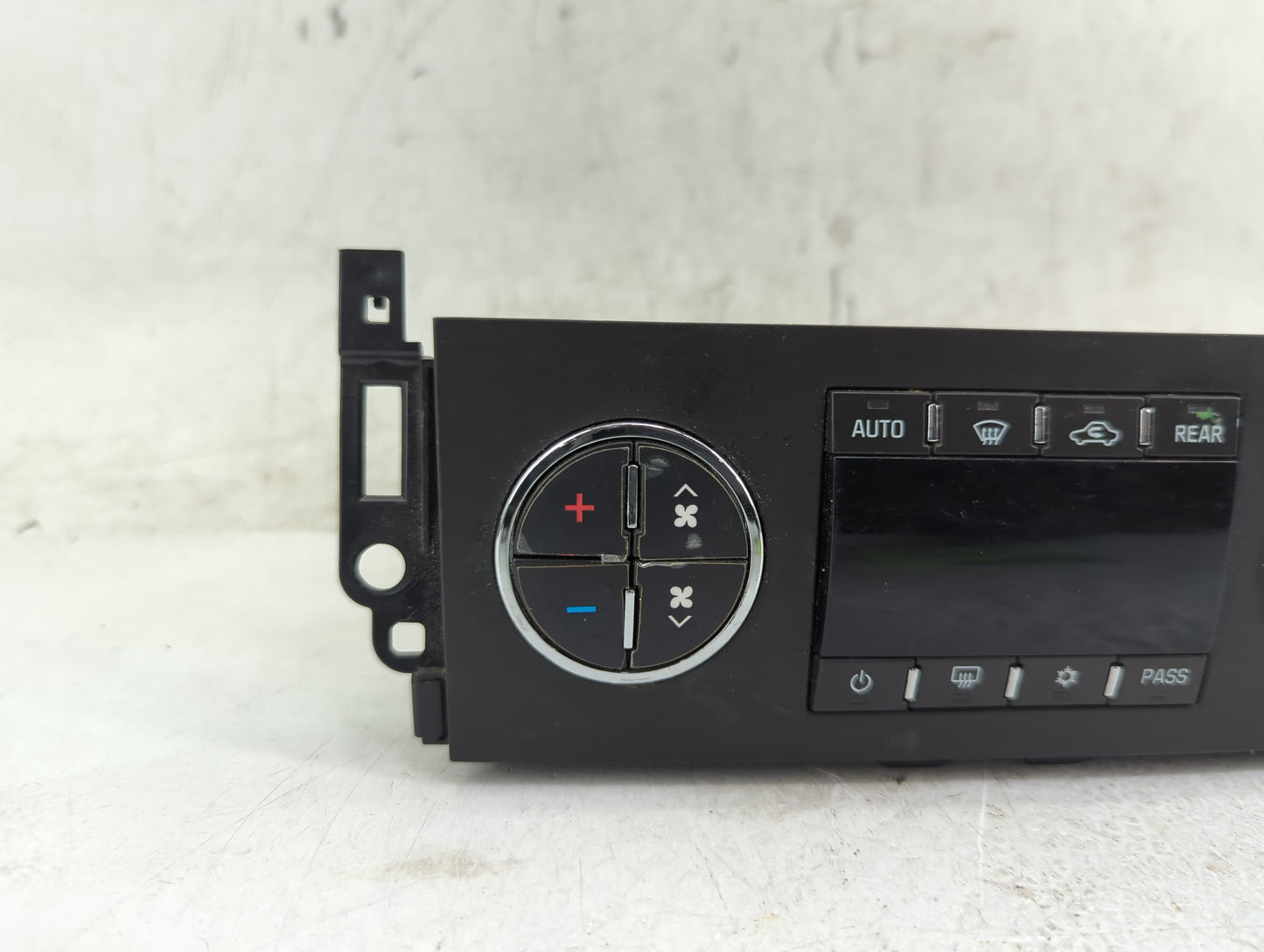 2012-2014 Chevrolet Suburban Climate Control Module Temperature AC/Heater Replacement P/N:20921712 Fits Fits 2012 2013 2014 