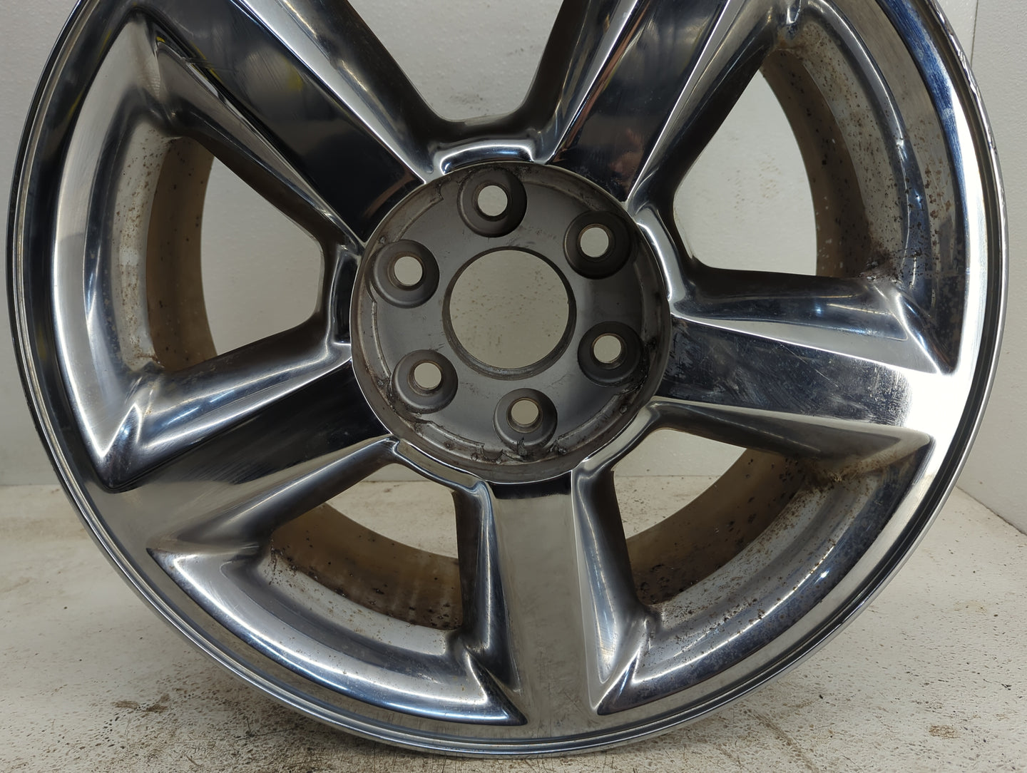 Chevrolet Suburban Oem Wheel Rim - Oemusedautoparts1.com