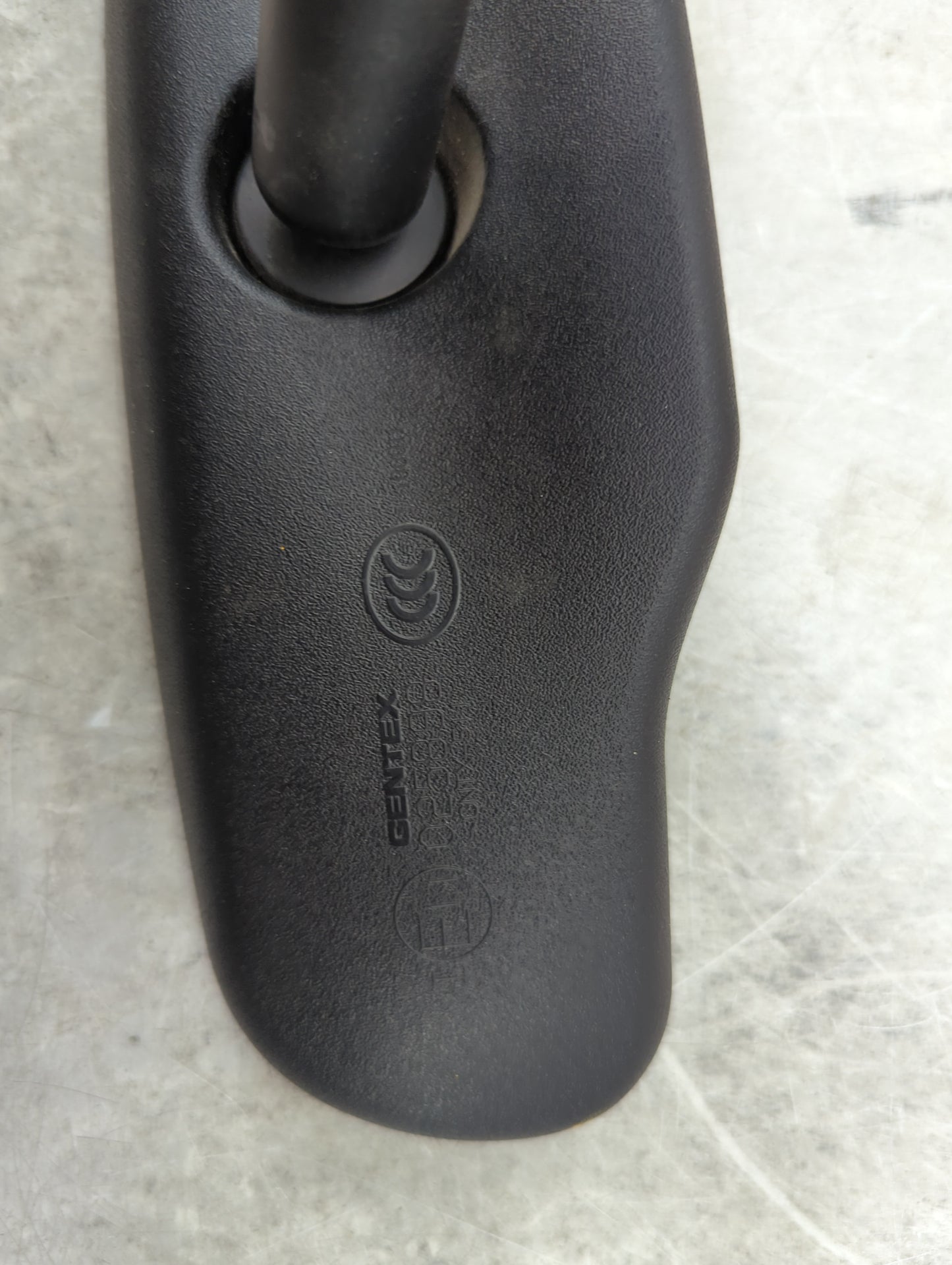 2010-2014 Chevrolet Suburban Interior Rear View Mirror Replacement OEM Fits OEM Used Auto Parts - Oemusedautoparts1.com