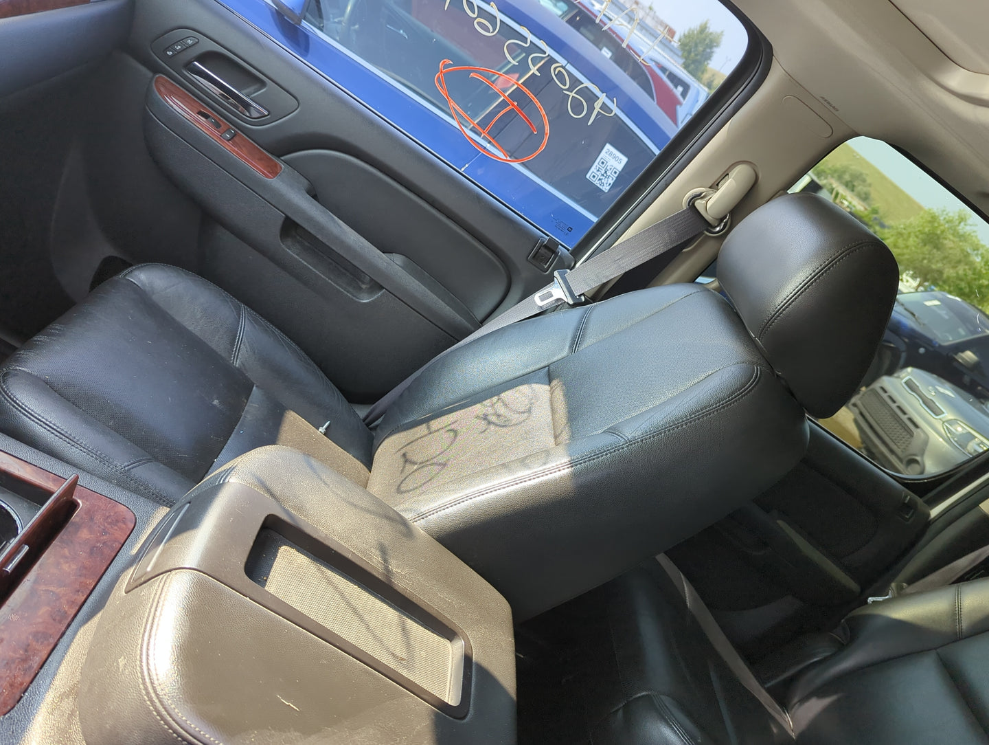 Chevrolet Suburban Passenger Front Seat Oem - Oemusedautoparts1.com