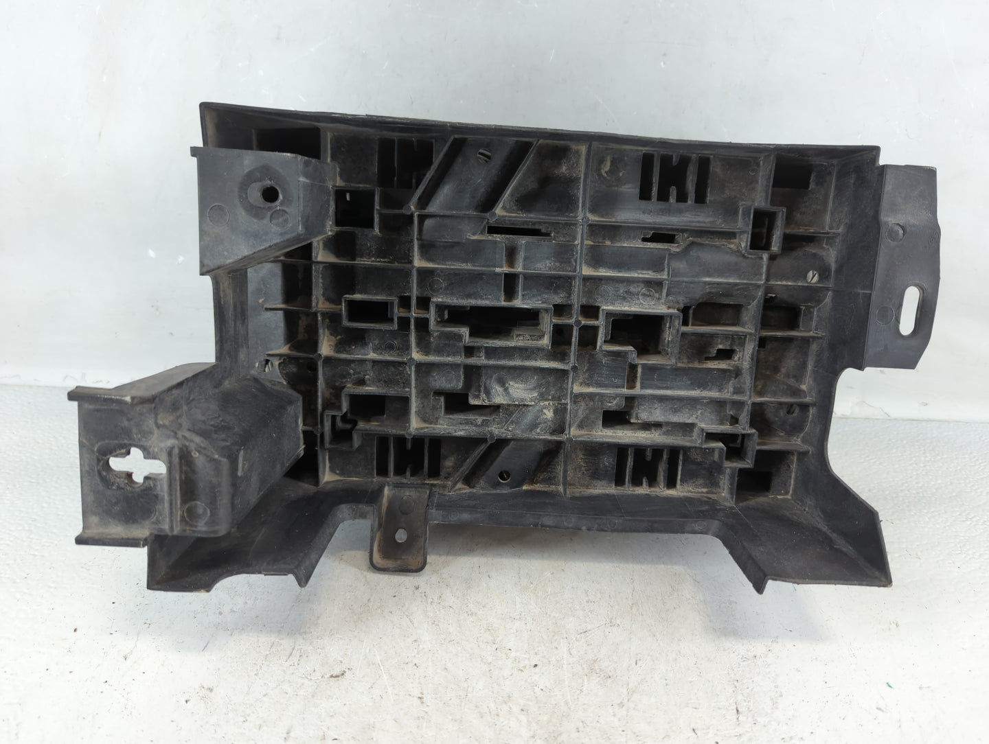 2010-2014 Chevrolet Suburban 1500 Fusebox Fuse Box Panel Relay Module P/N:22798217 Fits Fits 2010 2011 2012 2013 2014 OEM Us