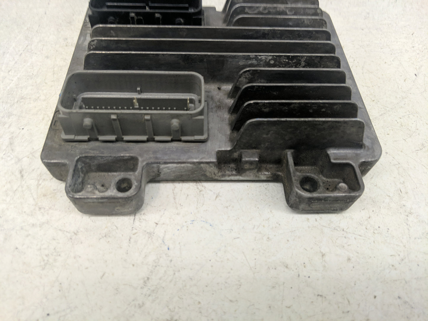 2010-2014 Chevrolet Suburban 1500 PCM Engine Control Computer ECU ECM PCU OEM P/N:12653784 Fits OEM Used Auto Parts - Oemuse