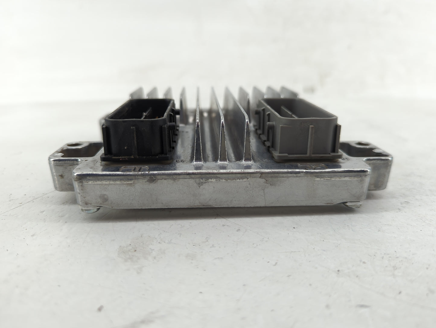 2010-2014 Chevrolet Suburban 1500 PCM Engine Control Computer ECU ECM PCU OEM P/N:12639900 12653784 Fits OEM Used Auto Parts