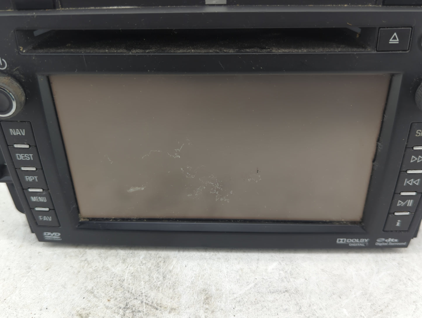 2013 Chevrolet Suburban 1500 Radio AM FM Cd Player Receiver Replacement P/N:22923616 Fits OEM Used Auto Parts - Oemusedautop
