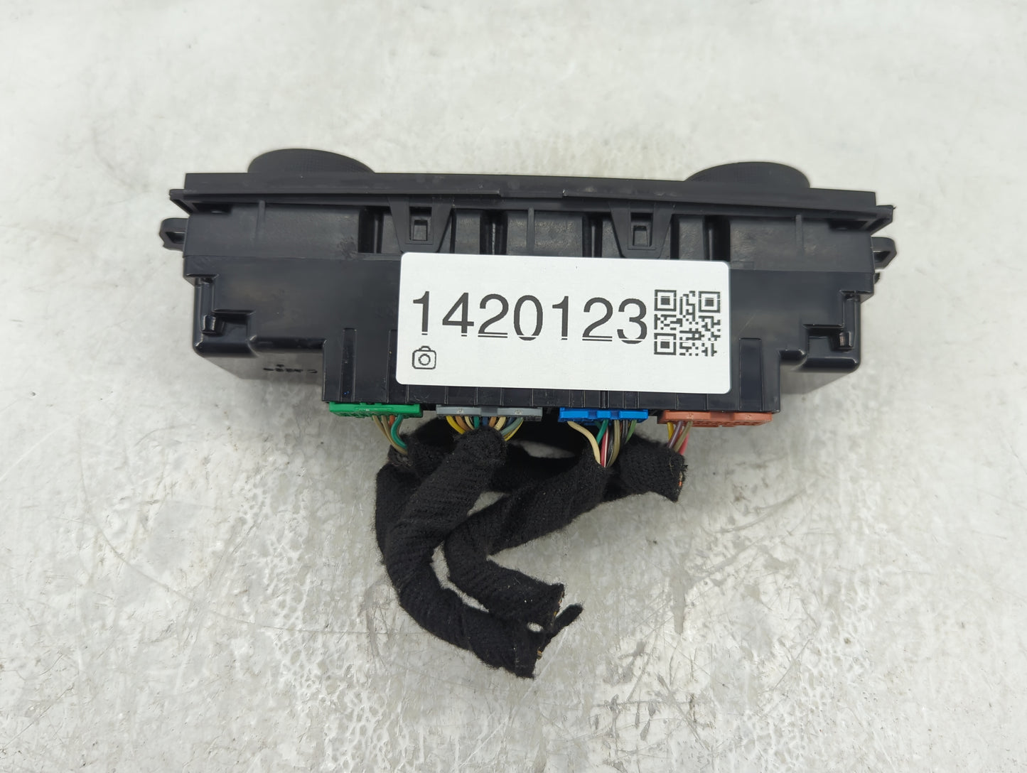 2012-2014 Chevrolet Suburban 1500 Climate Control Module Temperature AC/Heater Replacement P/N:22879021 Fits Fits 2012 2013 