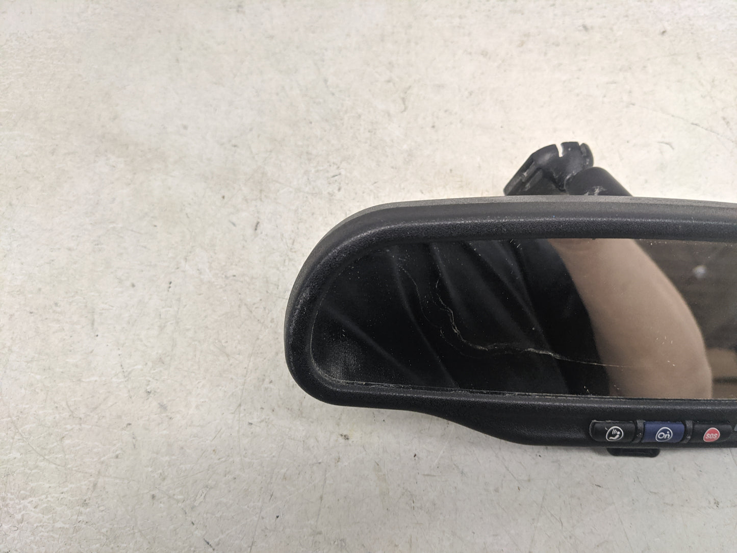 2013 Chevrolet Suburban 1500 Interior Rear View Mirror Replacement OEM P/N:015835 Fits OEM Used Auto Parts - Oemusedautopart