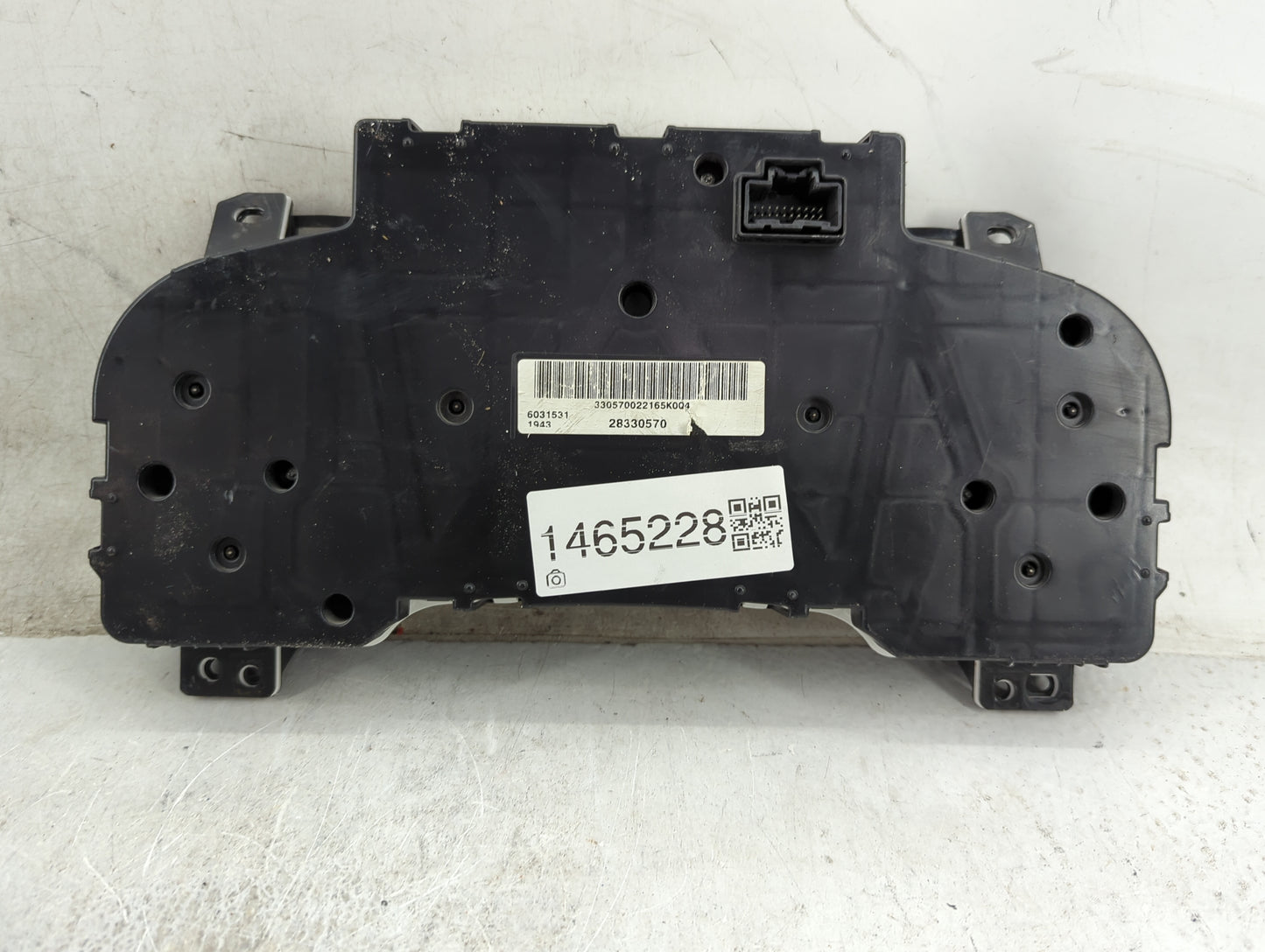 2009-2014 Chevrolet Suburban 1500 Instrument Cluster Speedometer Gauges P/N:22838411 28330570 Miles: Fits OEM Used Auto Part