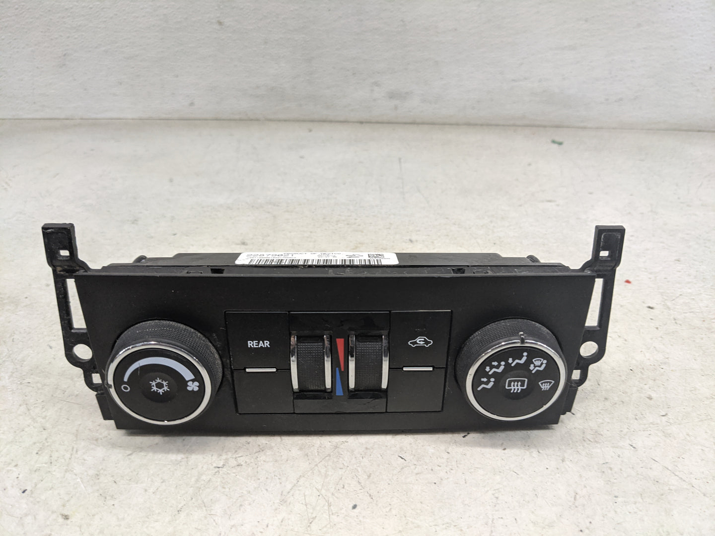 2012-2014 Chevrolet Suburban 1500 Climate Control Module Temperature AC/Heater Replacement P/N:22879021 Fits Fits 2012 2013 
