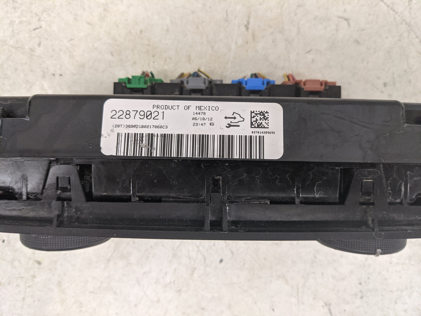 2012-2014 Chevrolet Suburban 1500 Climate Control Module Temperature AC/Heater Replacement P/N:22879021 Fits Fits 2012 2013 