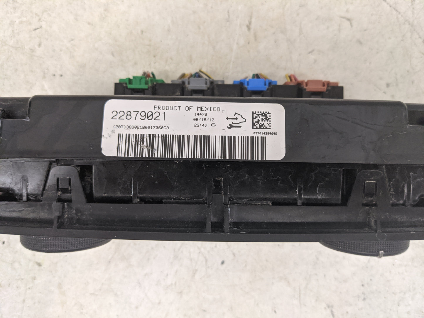 2012-2014 Chevrolet Suburban 1500 Climate Control Module Temperature AC/Heater Replacement P/N:22879021 Fits Fits 2012 2013 