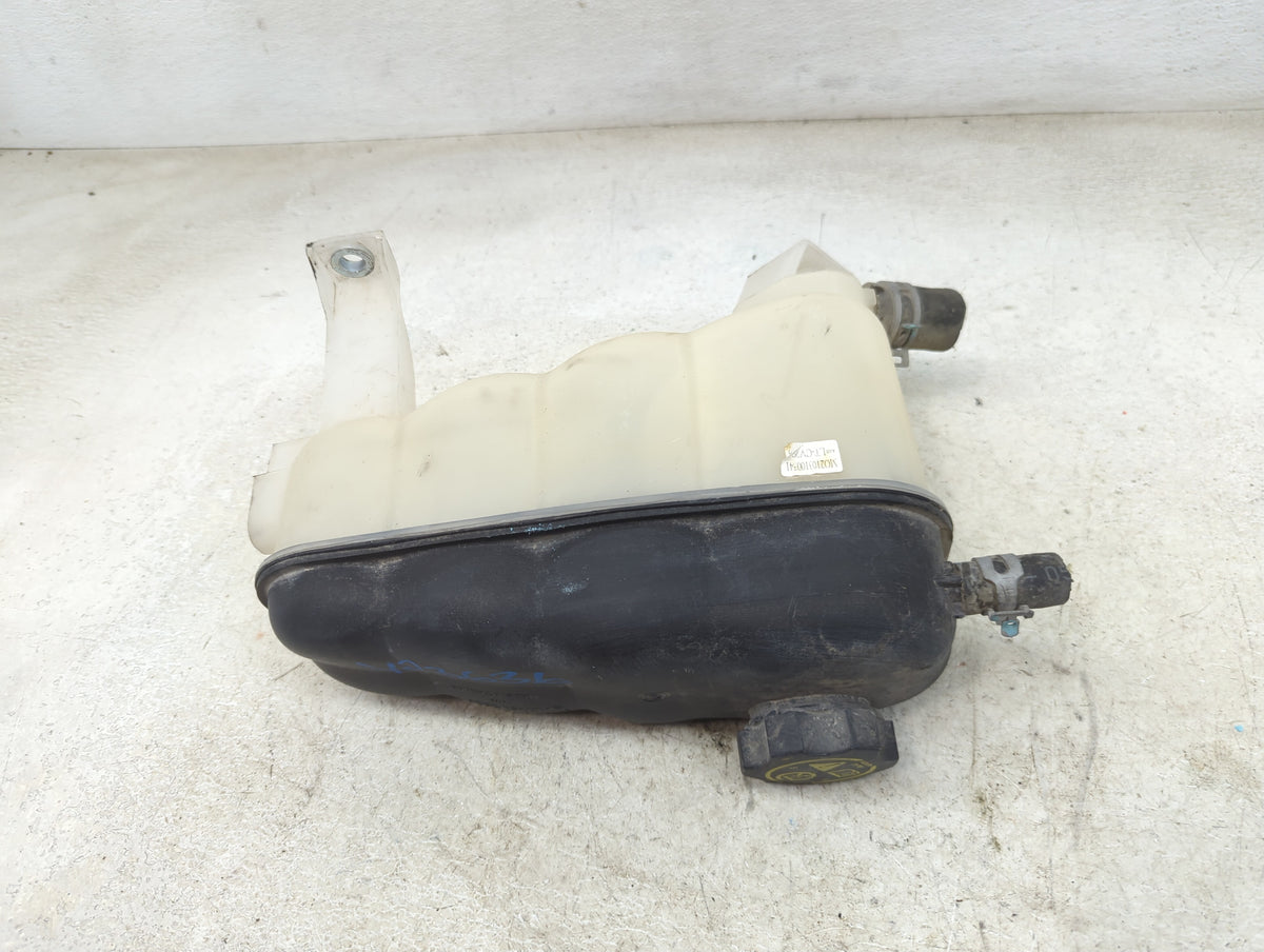 2007 Suburban 1500 Radiator Coolant Overflow Expansion Tank Bottle - Oemusedautoparts1.com