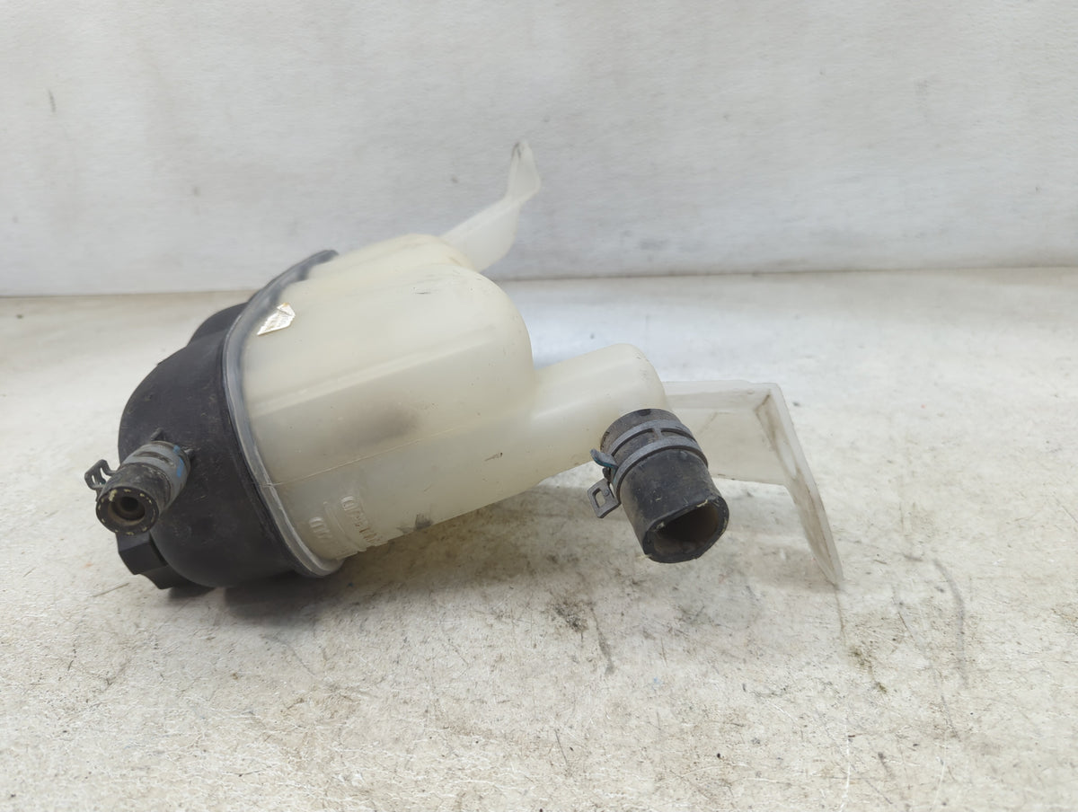 2007 Suburban 1500 Radiator Coolant Overflow Expansion Tank Bottle - Oemusedautoparts1.com