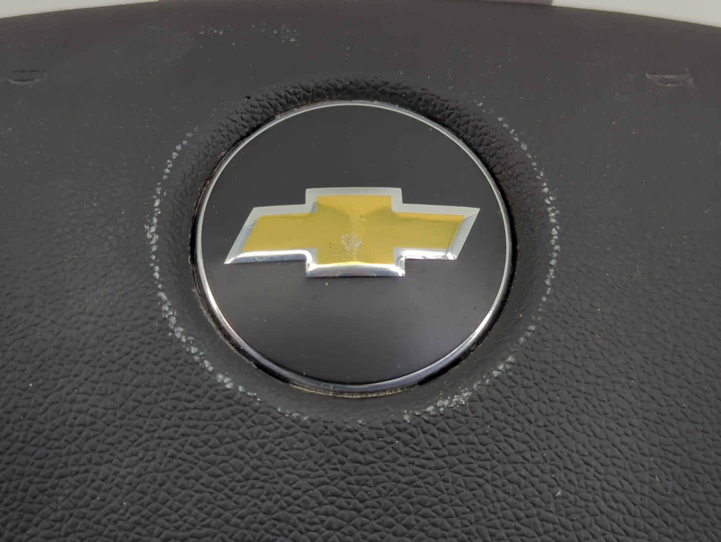 2013 Chevrolet Suburban 1500 Air Bag Driver Left Steering Wheel Mounted - Oemusedautoparts1.com