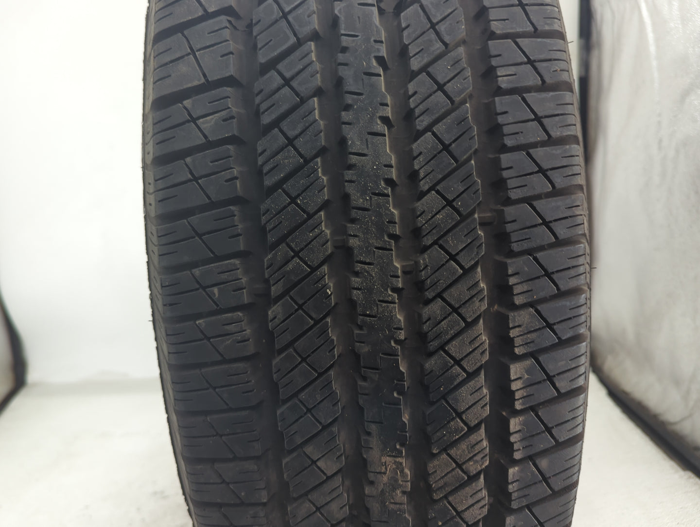2013 Chevrolet Suburban 1500 Spare Donut Tire Wheel Rim Oem - Oemusedautoparts1.com