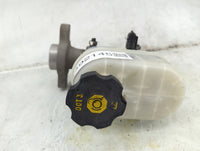 2009-2014 Chevrolet Suburban 1500 Brake Master Cylinder 1492145 - Oemusedautoparts1.com