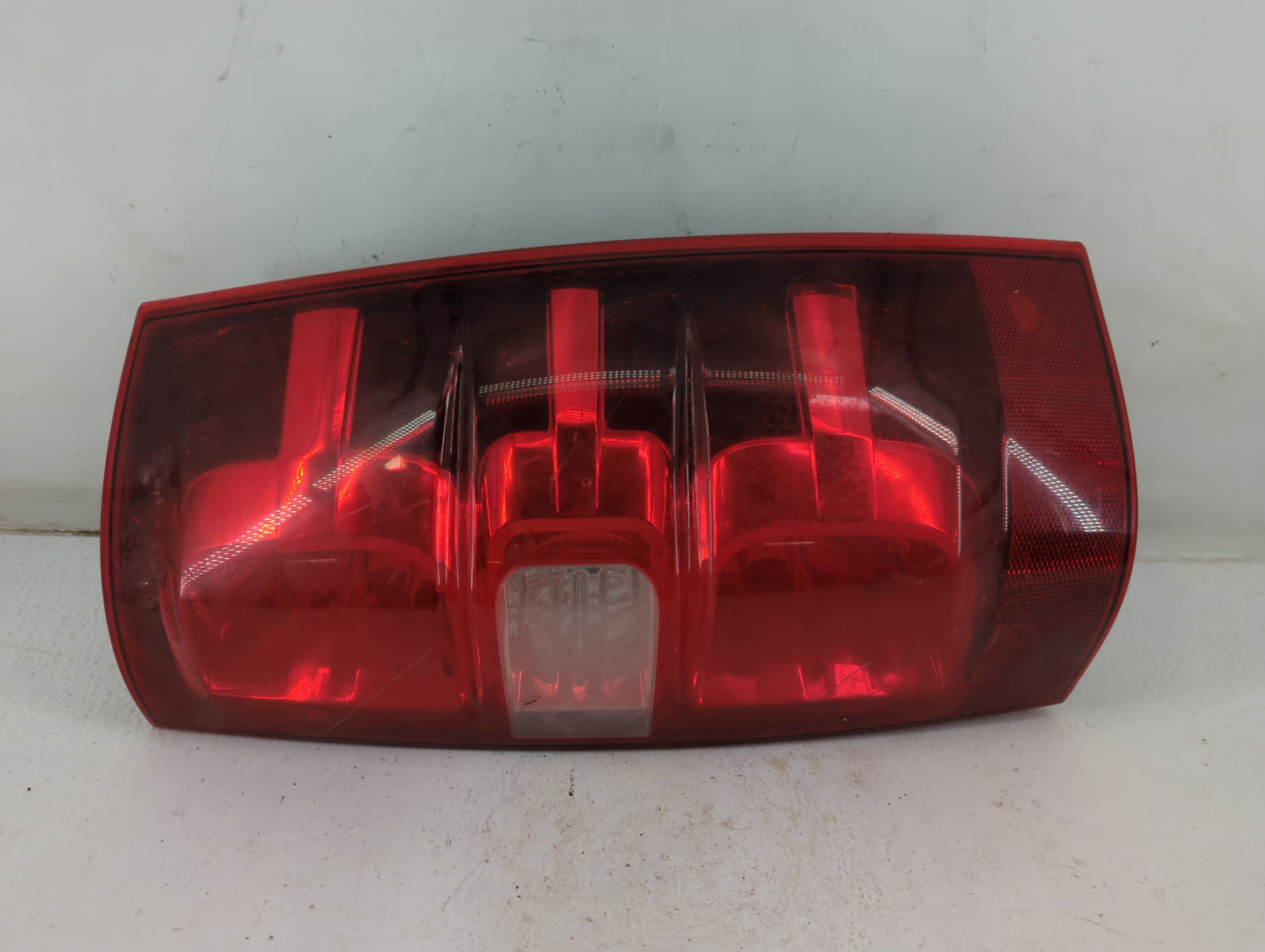 2007-2014 Chevrolet Suburban 1500 Tail Light Assembly Driver Left OEM P/N:3057KX Fits Fits 2007 2008 2009 2010 2011 2012 201