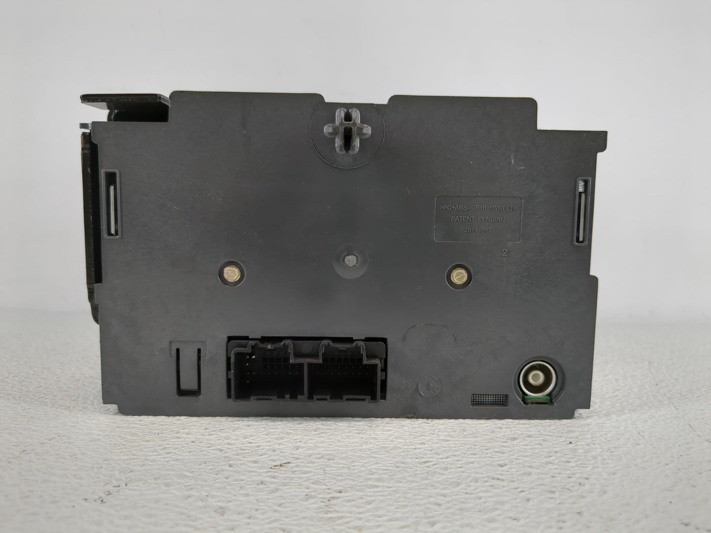 2007-2014 Chevrolet Tahoe Radio AM FM Cd Player Receiver Replacement P/N:20934592 Fits OEM Used Auto Parts - Oemusedautopart
