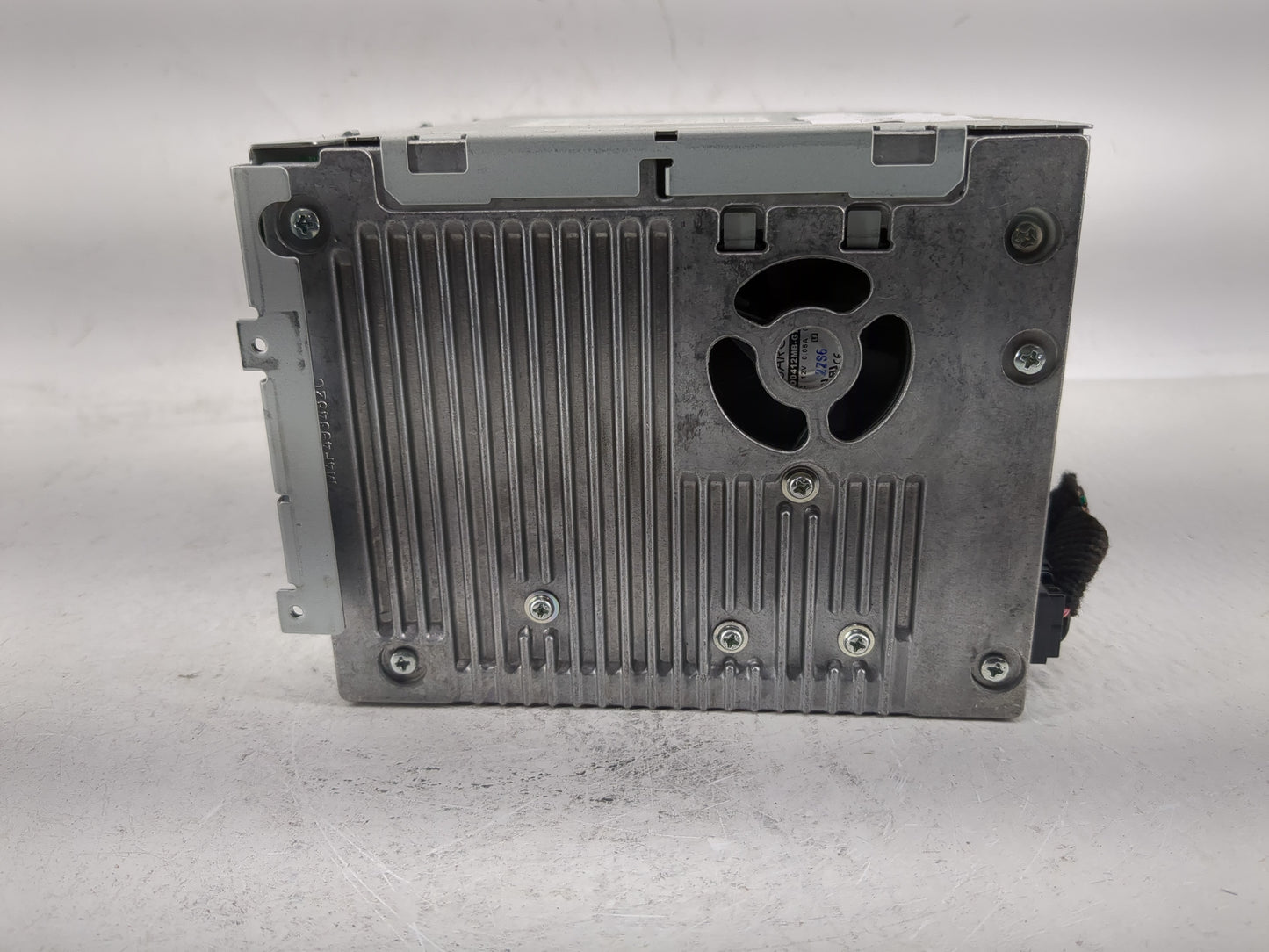 2010-2013 Chevrolet Tahoe Radio AM FM Cd Player Receiver Replacement Fits Fits 2010 2011 2012 2013 OEM Used Auto Parts - Oem
