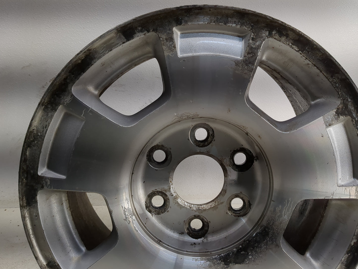 2007-2014 Chevrolet Tahoe Oem Wheel Rim 1308135 - Oemusedautoparts1.com