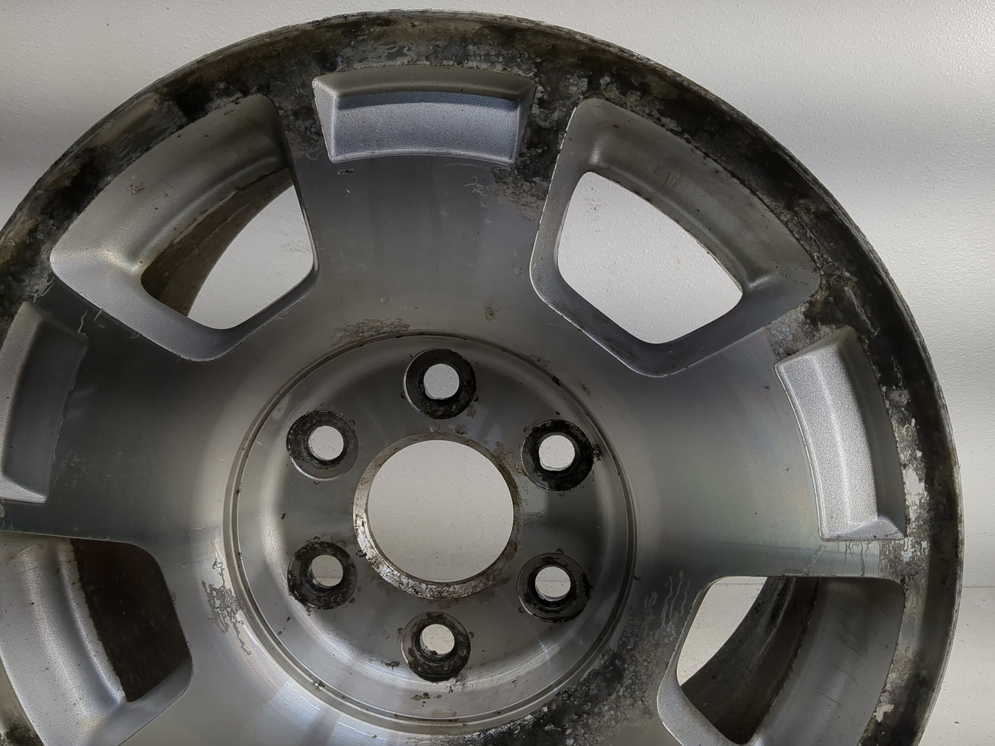 2007-2014 Chevrolet Tahoe Oem Wheel Rim 1308135 - Oemusedautoparts1.com