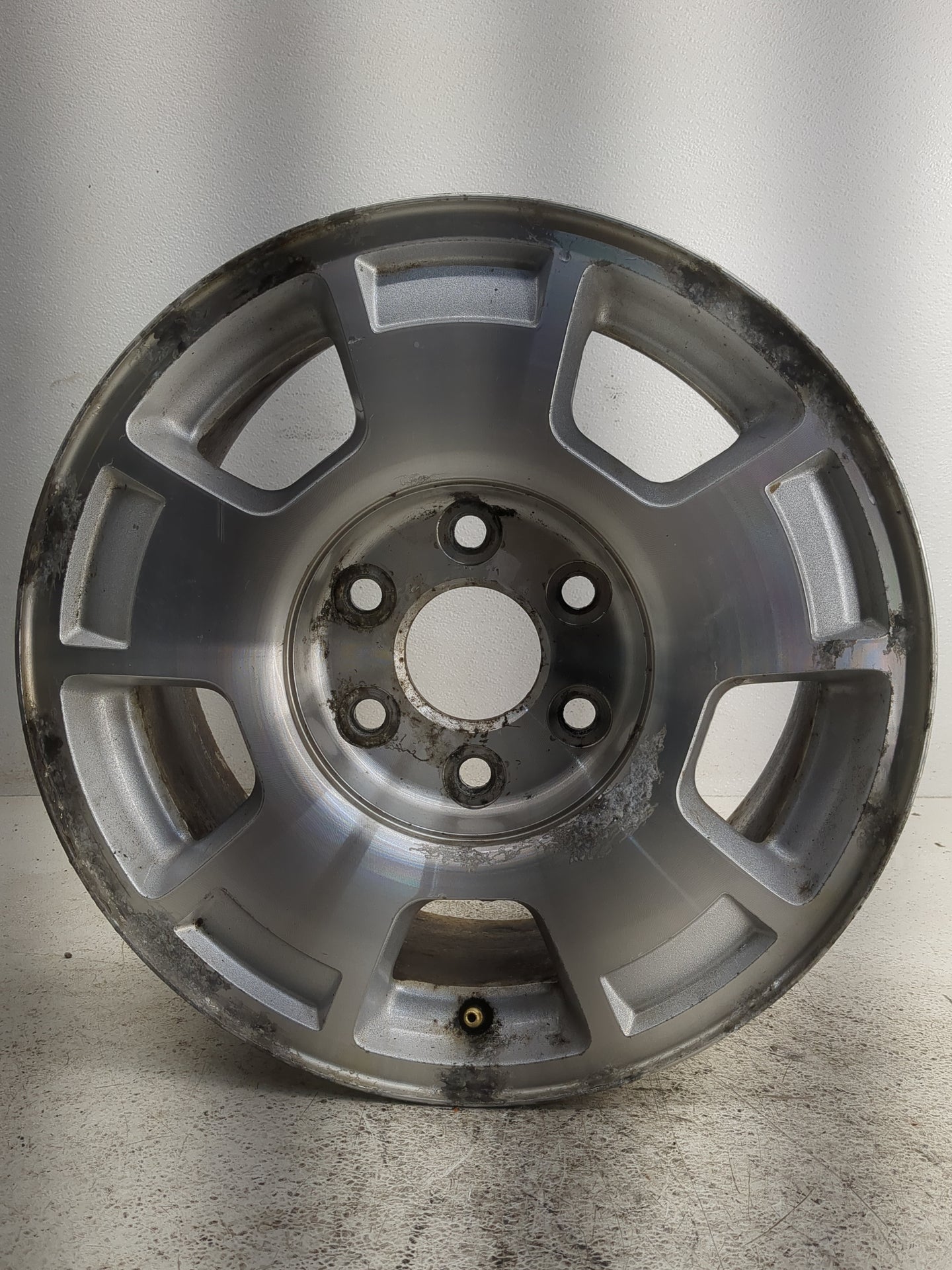2007-2014 Chevrolet Tahoe Oem Wheel Rim - Oemusedautoparts1.com