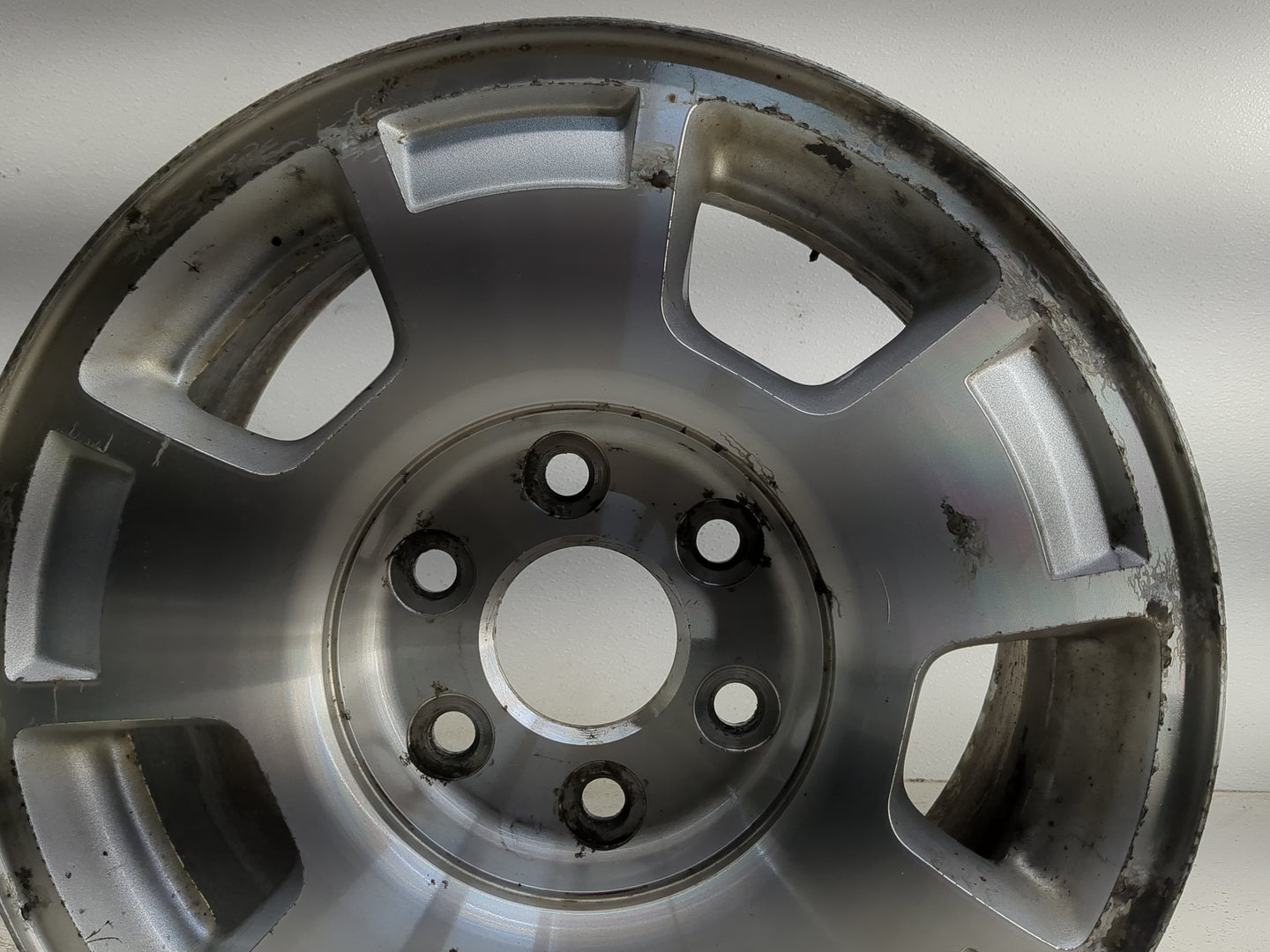 2007-2014 Chevrolet Tahoe Oem Wheel Rim 1308143 - Oemusedautoparts1.com