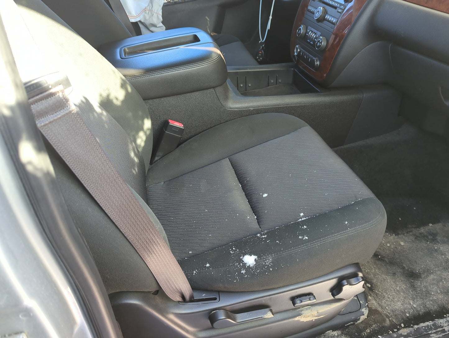 2012-2014 Chevrolet Tahoe Passenger Front Seat Oem 1311066 - Oemusedautoparts1.com