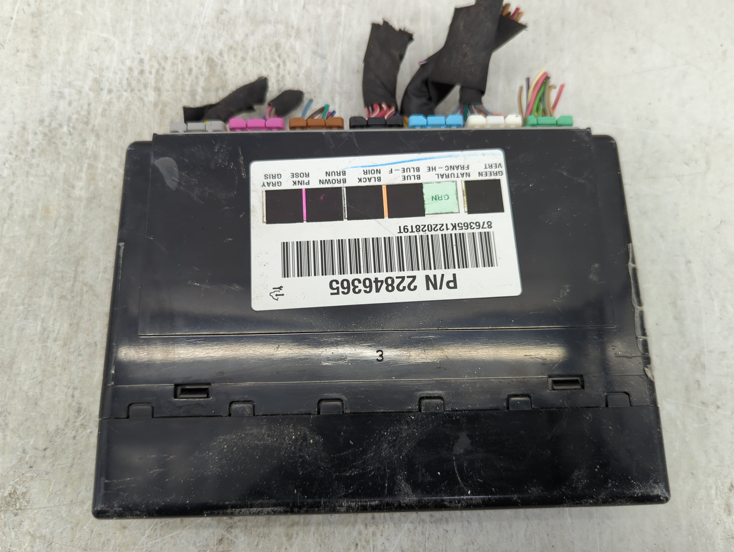 2012-2014 Chevrolet Tahoe Body Control Module Bcm Inner Cabin Fuse Box - Oemusedautoparts1.com