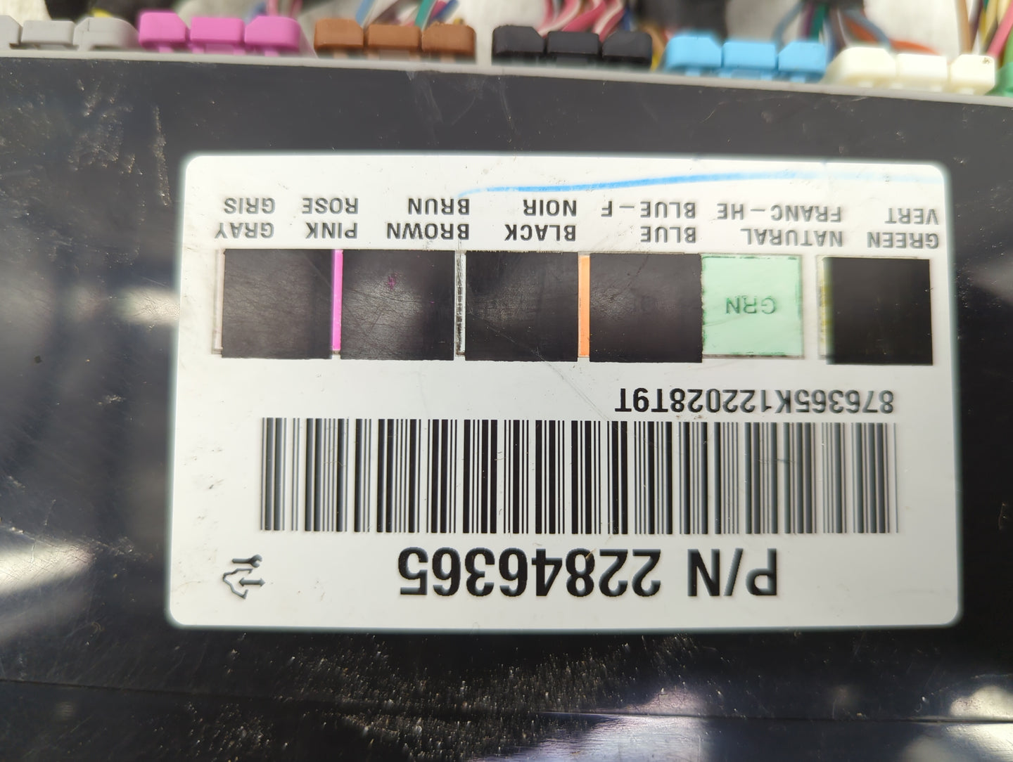 2012-2014 Chevrolet Tahoe Body Control Module Bcm Inner Cabin Fuse Box - Oemusedautoparts1.com