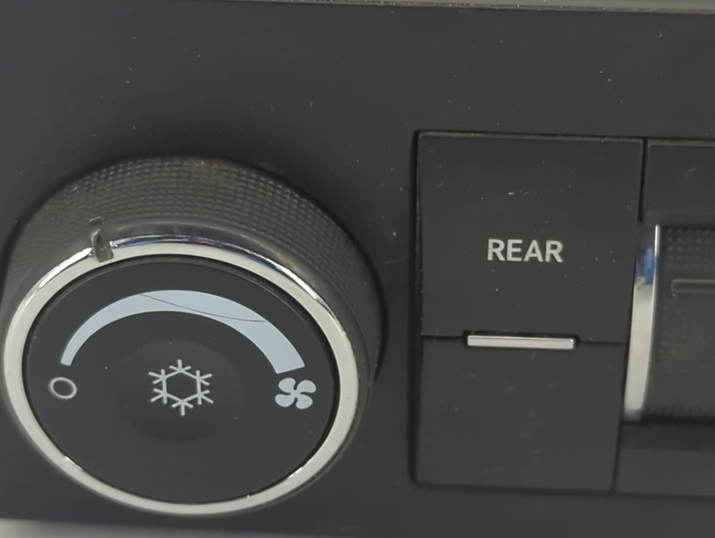 2012-2014 Chevrolet Tahoe Climate Control Module Temperature AC/Heater Replacement P/N:22879021 Fits Fits 2012 2013 2014 OEM