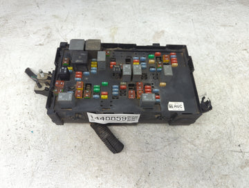 2010-2014 Chevrolet Tahoe Fusebox Fuse Box Panel Relay Module P/N:22798217 13500114, 15328865 Fits Fits 2010 2011 2012 2013 