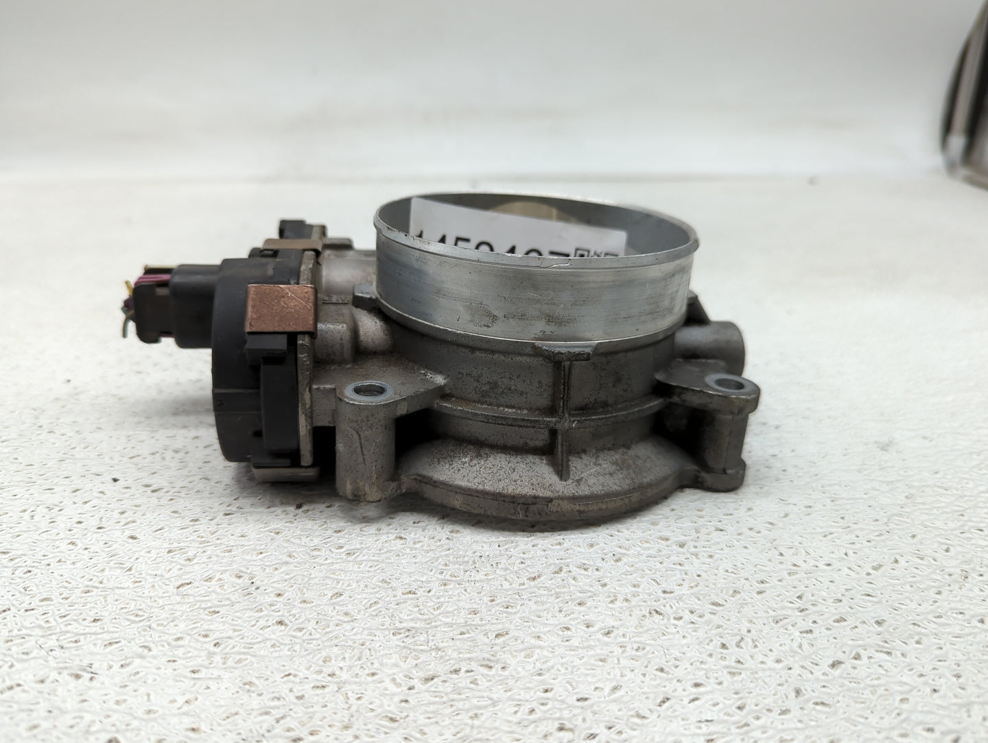 2009-2014 Chevrolet Tahoe Throttle Body P/N:RME87-309992 Fits Fits 2009 2010 2011 2012 2013 2014 2015 OEM Used Auto Parts - 