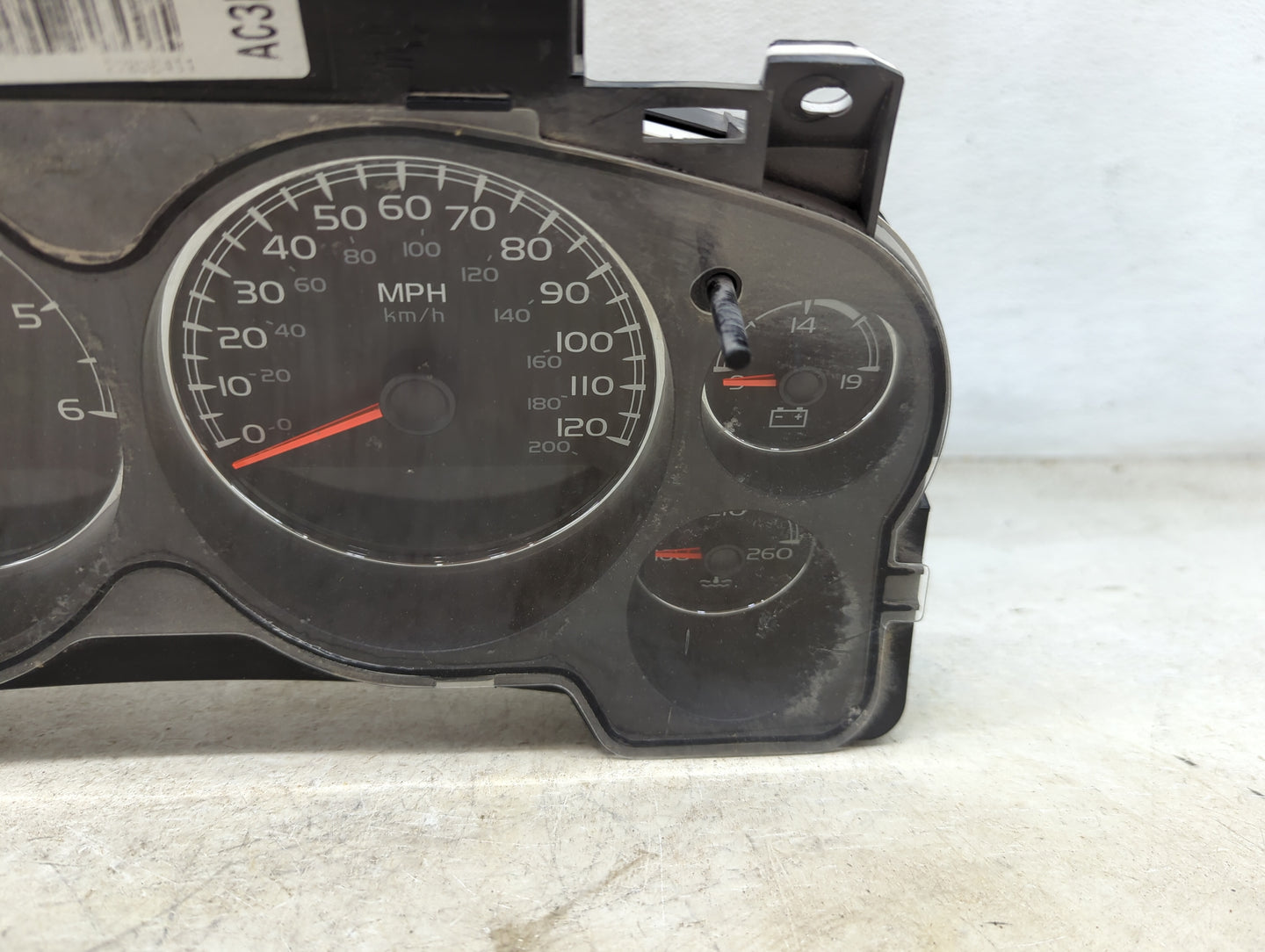 2013 Chevrolet Tahoe Speedometer Instrument Cluster Gauges - Oemusedautoparts1.com