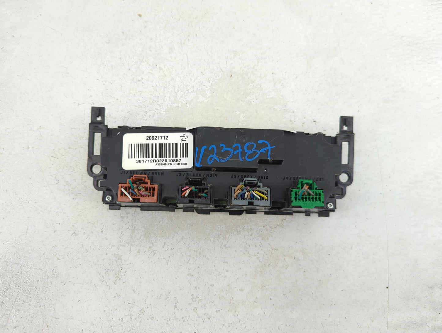 2012-2014 Chevrolet Tahoe Climate Control Module Temperature AC/Heater Replacement P/N:20921712 Fits Fits 2012 2013 2014 OEM