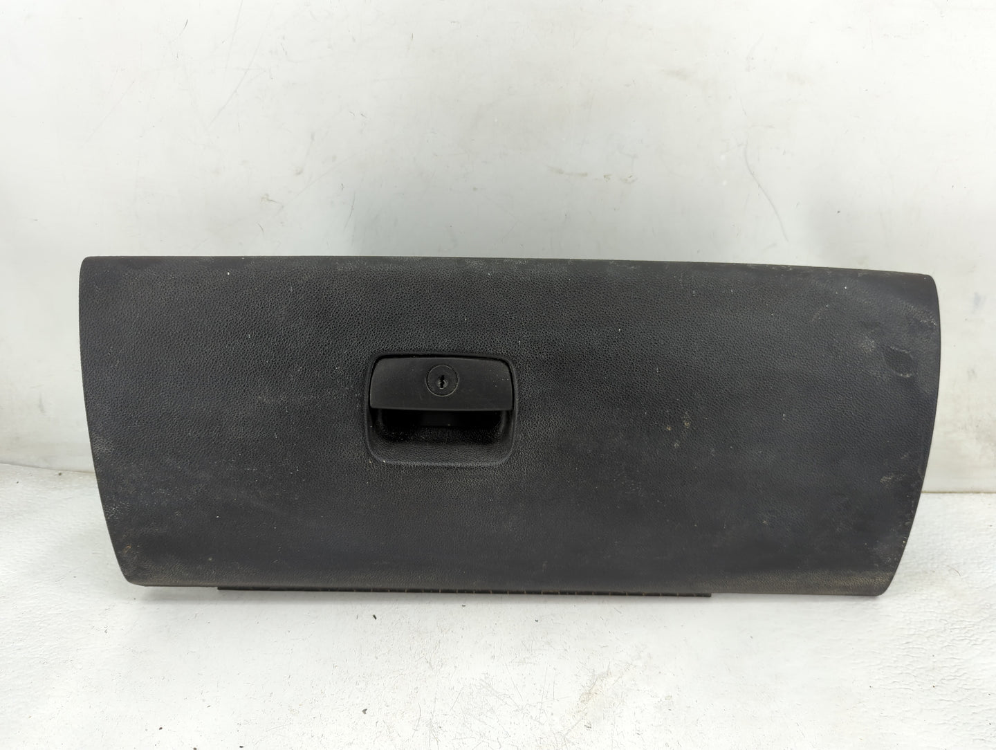 2013 Chevrolet Tahoe Passenger Glove Box Door Storage Compartment 1461279 - Oemusedautoparts1.com