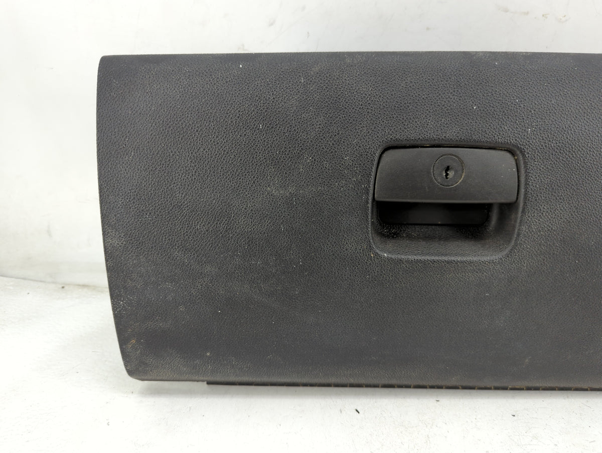2013 Chevrolet Tahoe Passenger Glove Box Door Storage Compartment 1461279 - Oemusedautoparts1.com