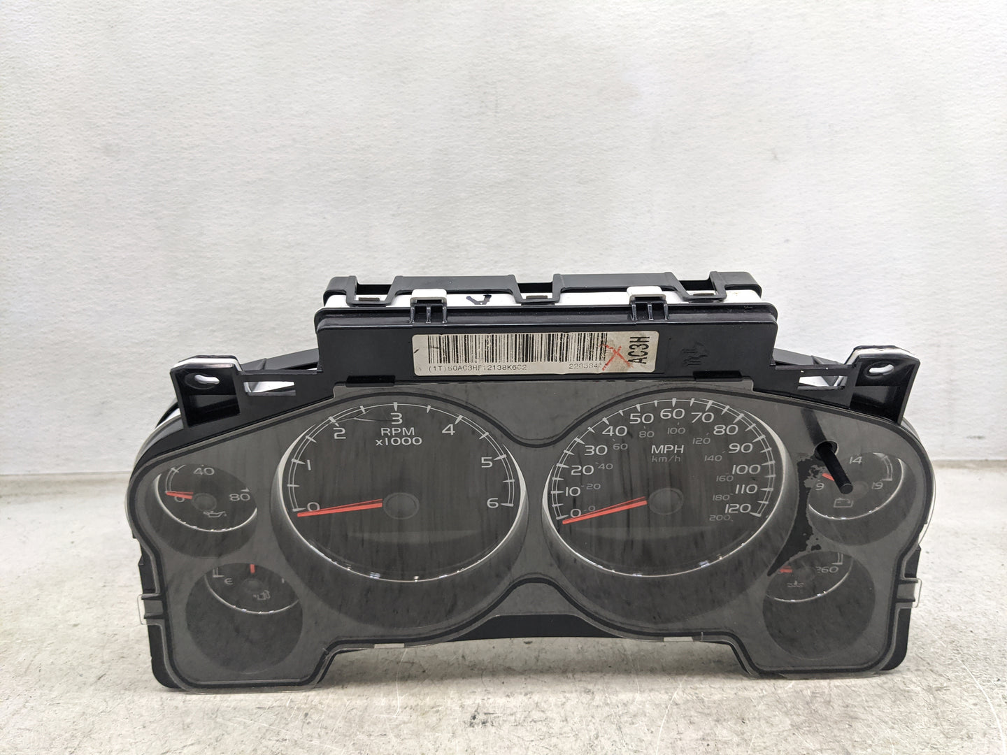 2009-2014 Chevrolet Tahoe Instrument Cluster Speedometer Gauges P/N:28330570 22836410 Miles:89K Fits OEM Used Auto Parts - O