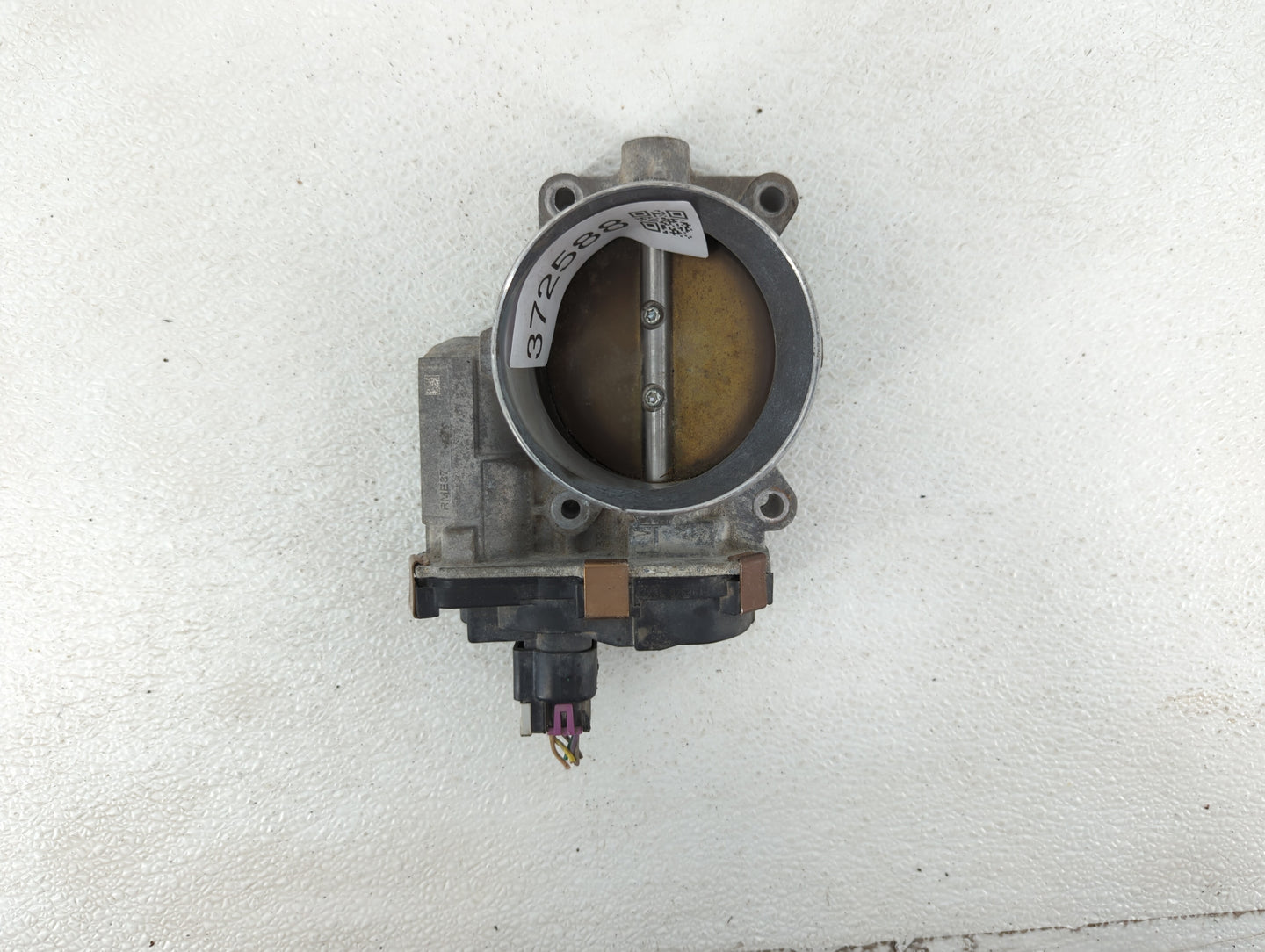 2009-2014 Chevrolet Tahoe Throttle Body P/N:RME87-3C9992 Fits Fits 2009 2010 2011 2012 2013 2014 2015 OEM Used Auto Parts - 