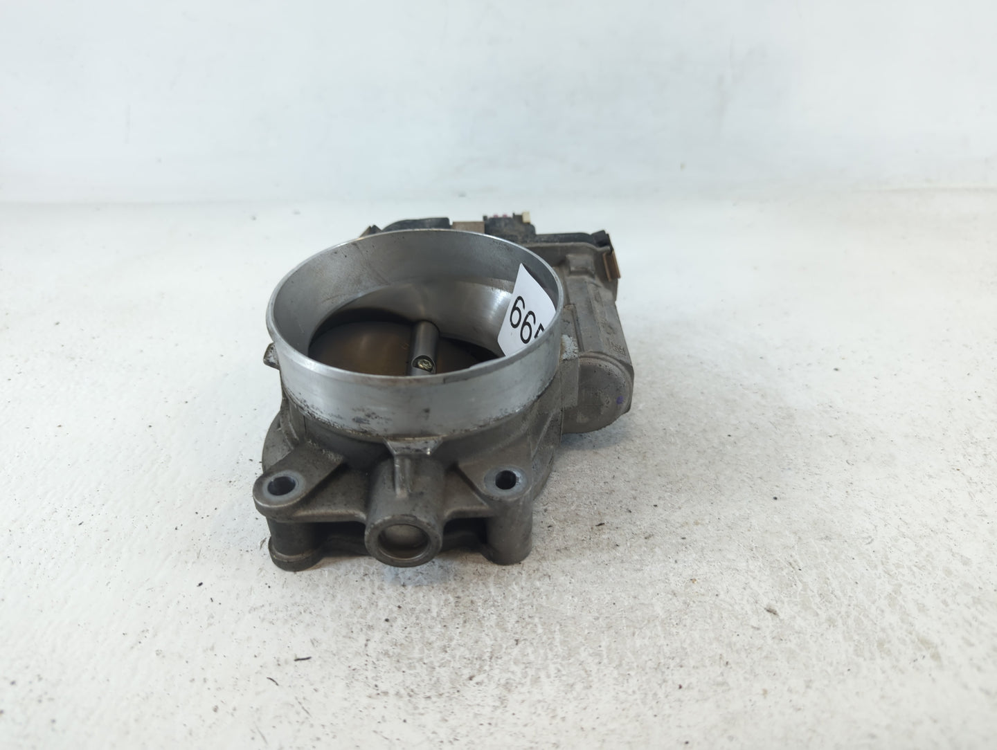 2009-2014 Chevrolet Tahoe Throttle Body P/N:RME37-3C Fits Fits 2009 2010 2011 2012 2013 2014 2015 OEM Used Auto Parts - Oemu